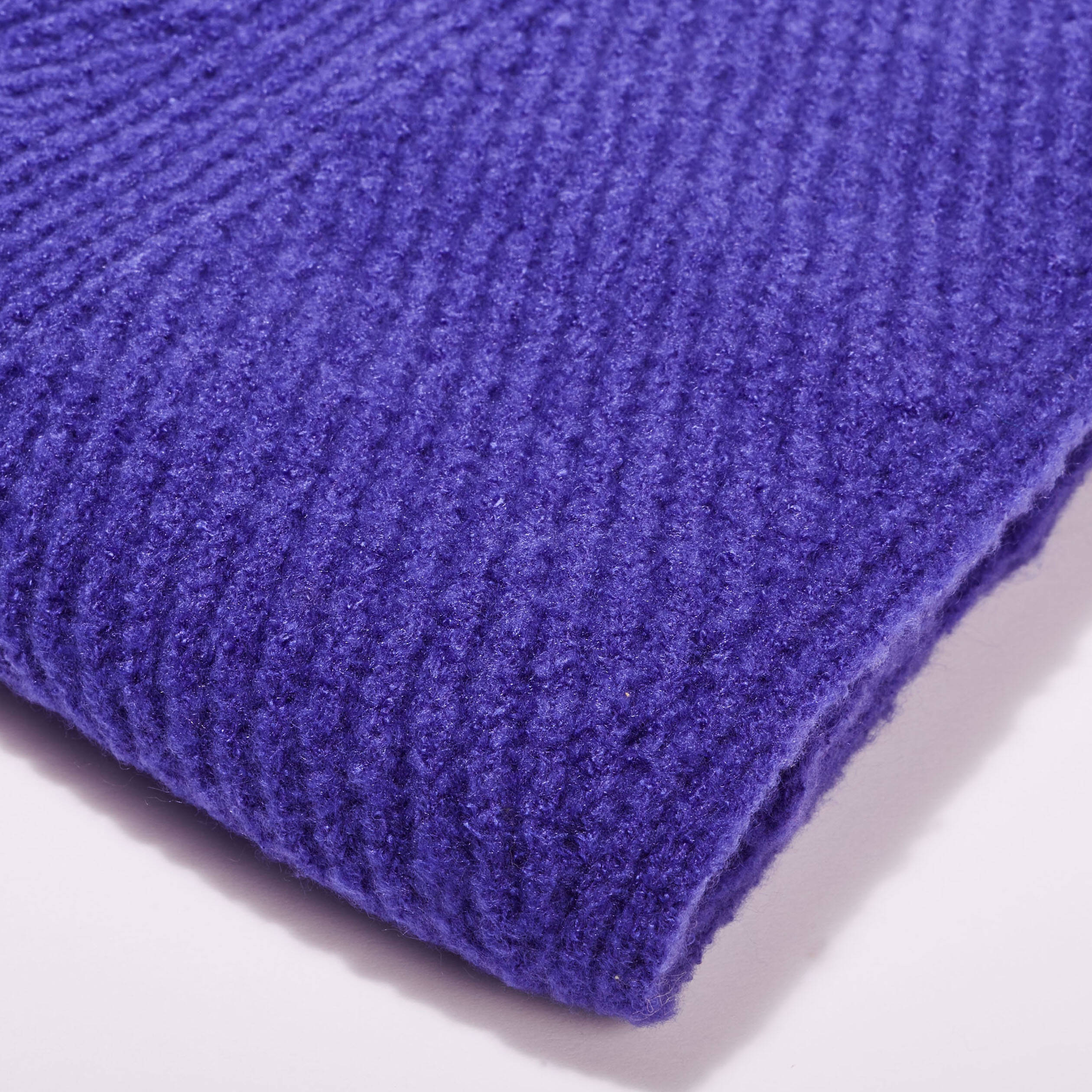 Écharpe tricotée bleu violet femme