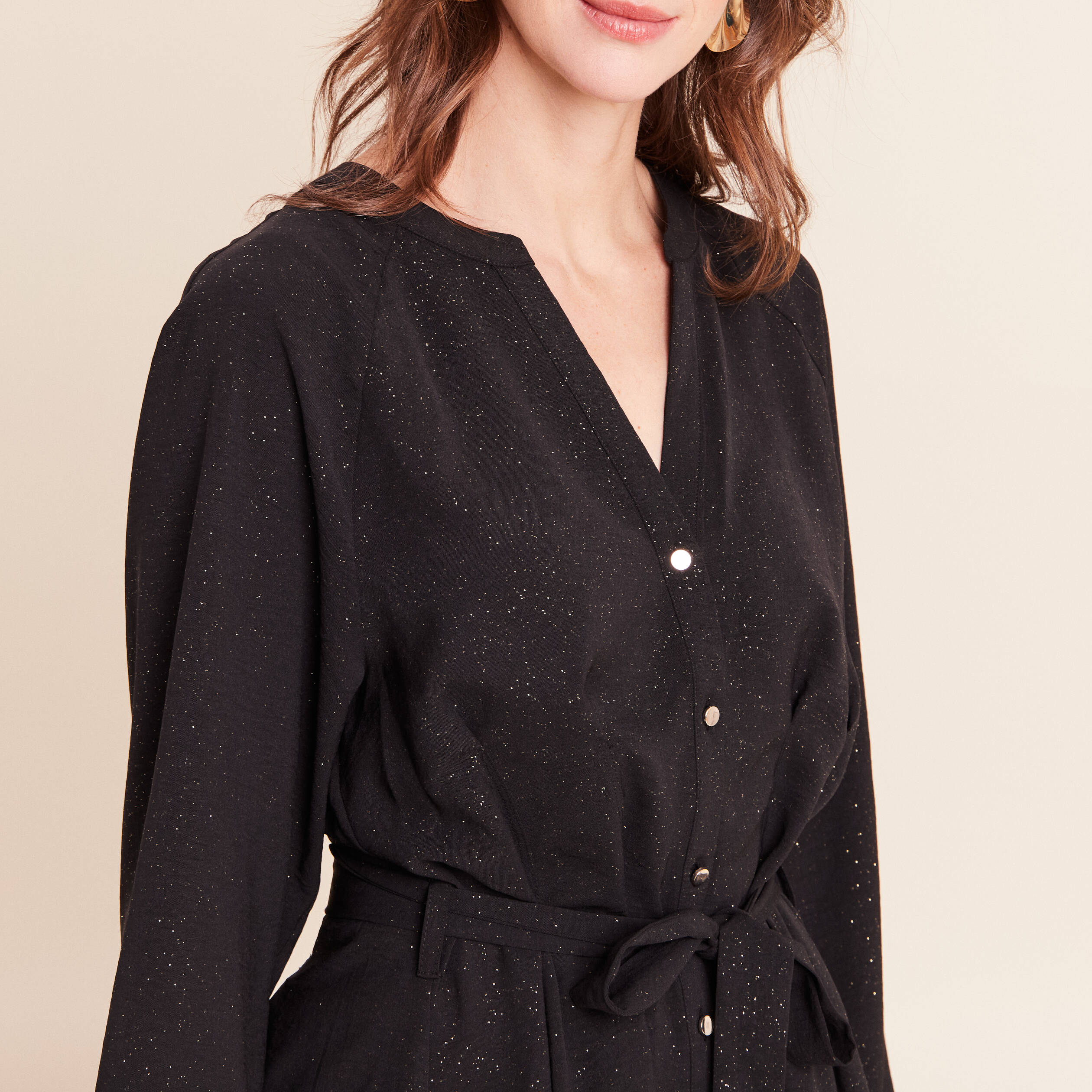 Robe courte col tunisien &agrave; paillettes noir femme