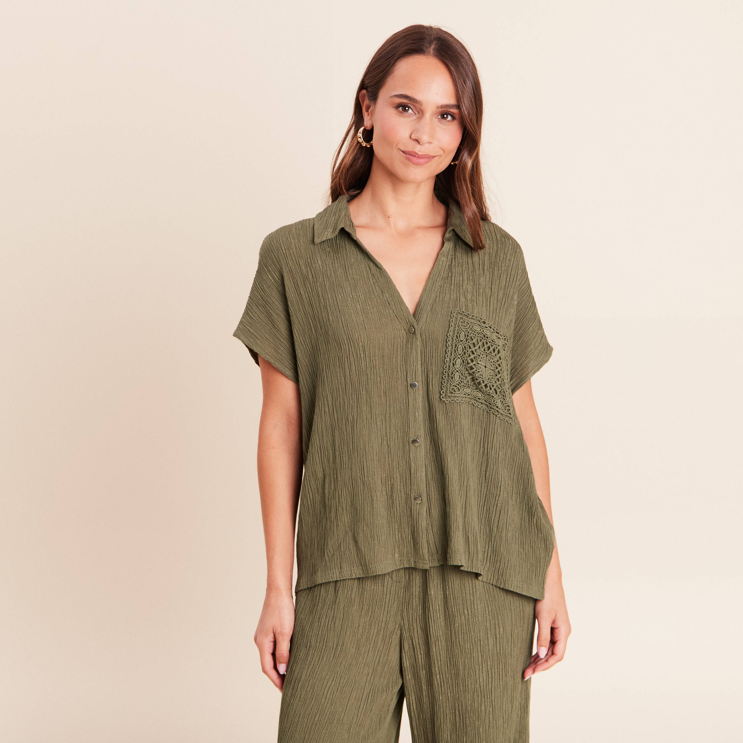 Chemise ample courte manches courtes vert kaki femme