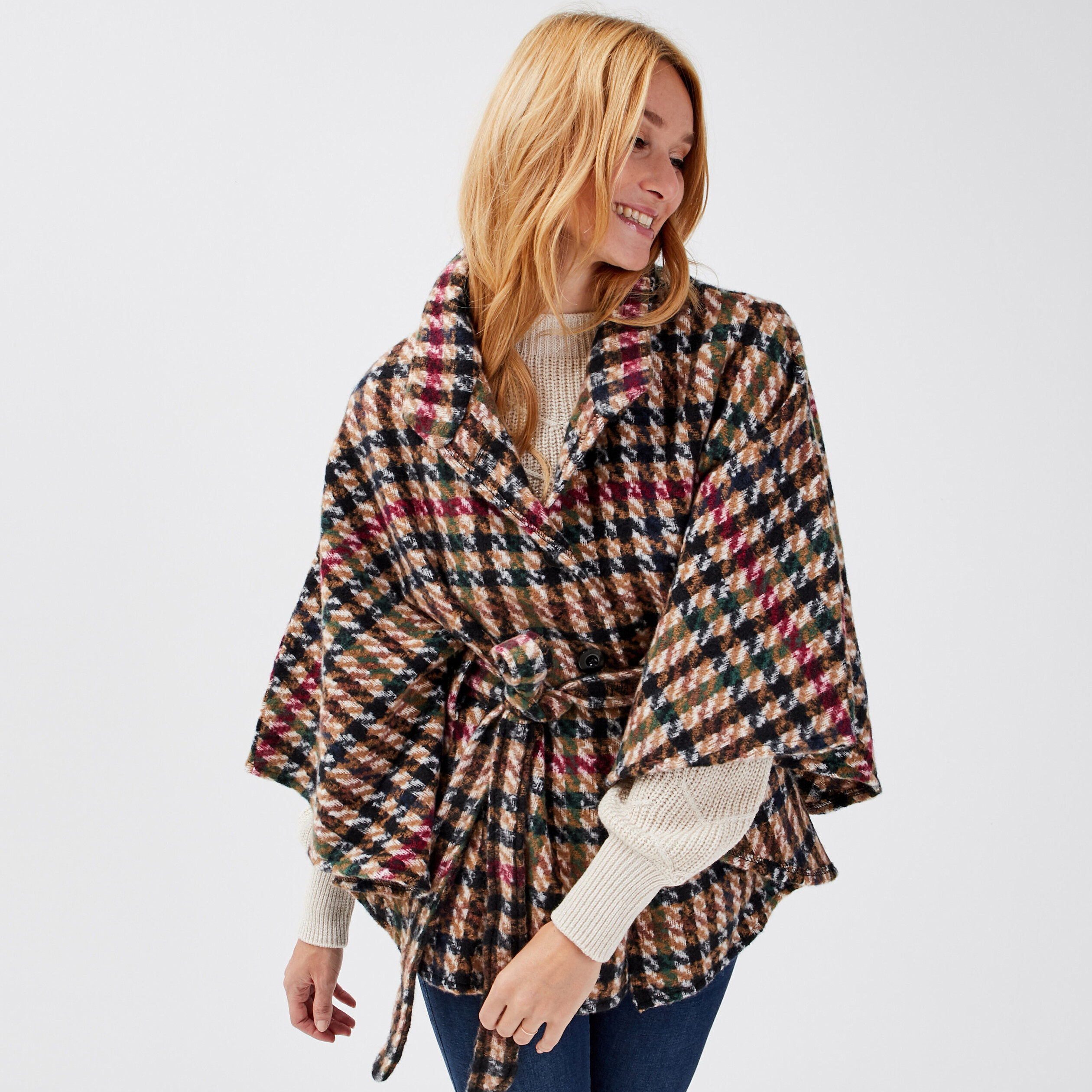 Poncho boutonné ceinturé ecru femme