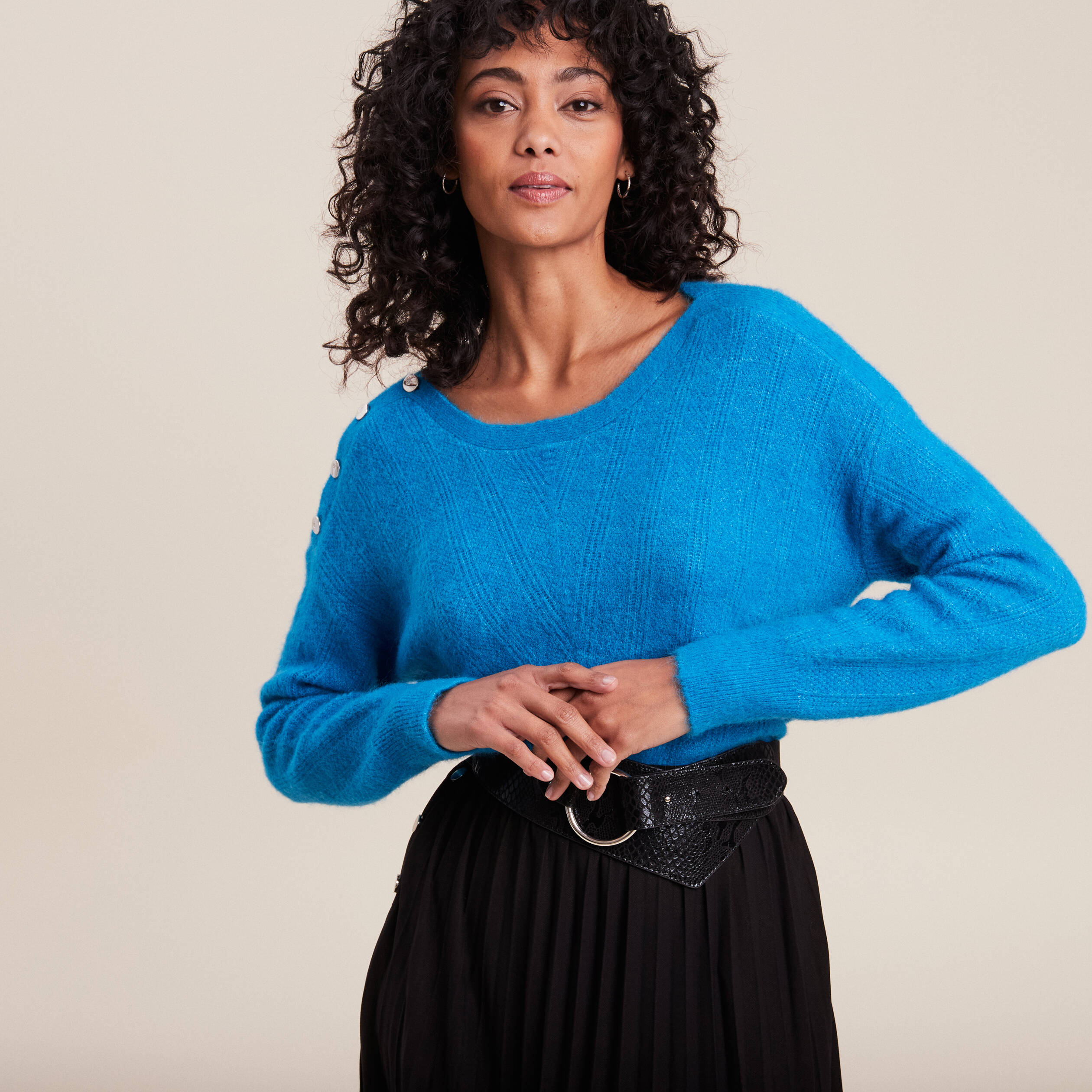 Pull manches courtes ajouré bleu ciel femme
