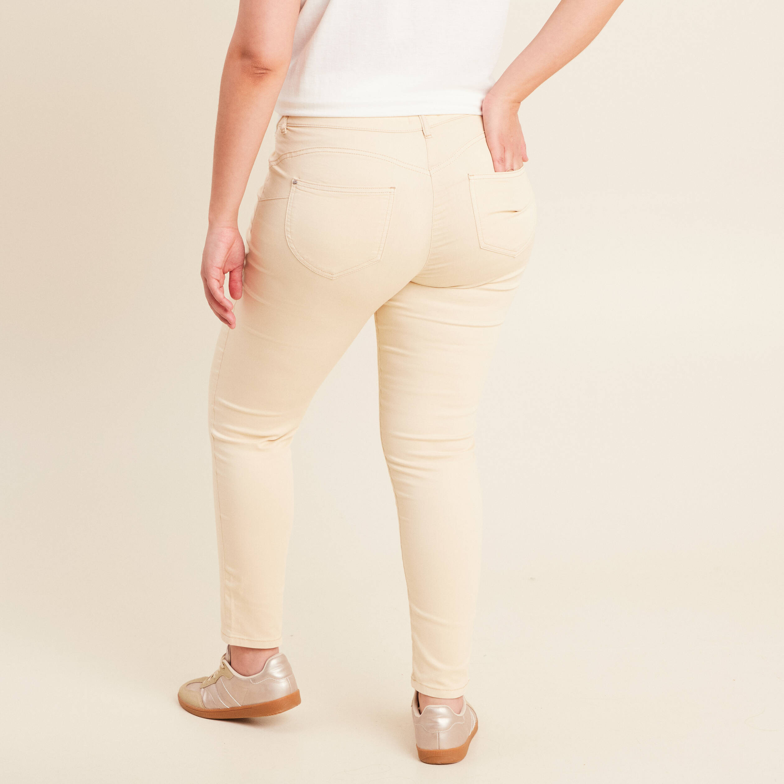 Pantalon léger taille standard 7/8ème ivoire femme