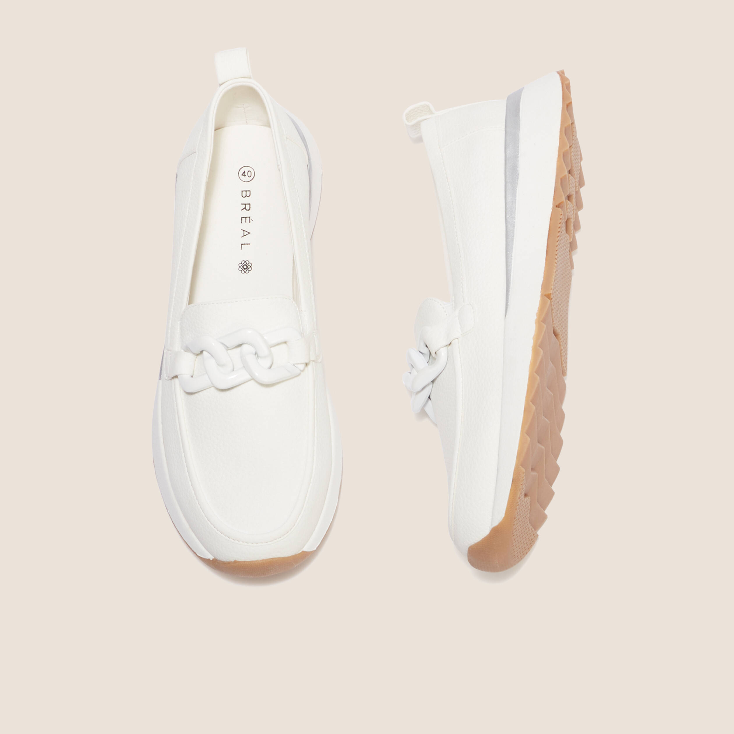 mocassins detail chaine blanc femme Mocassins détail chaîne blanc femme