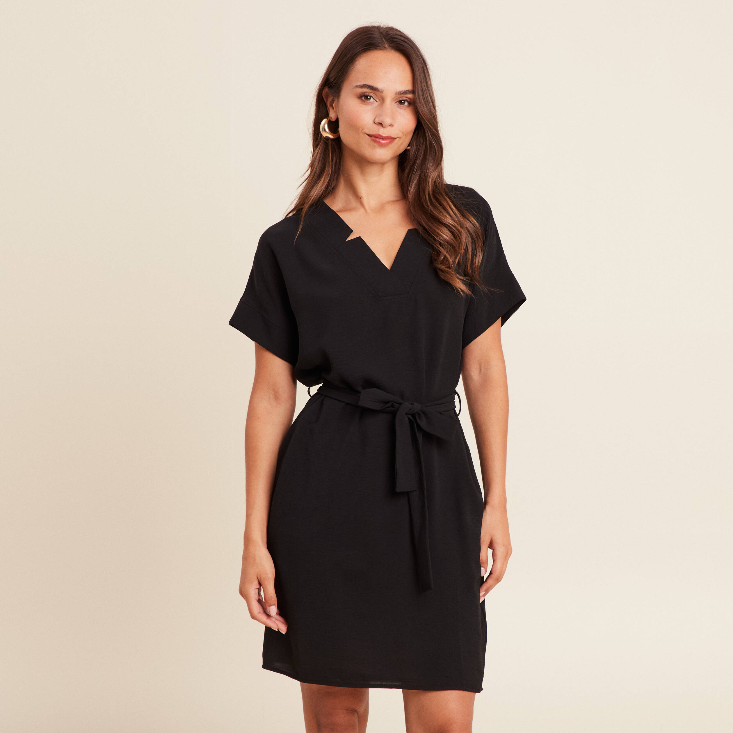 robe fluide manches courtes noir femme Robe fluide manches courtes noir femme