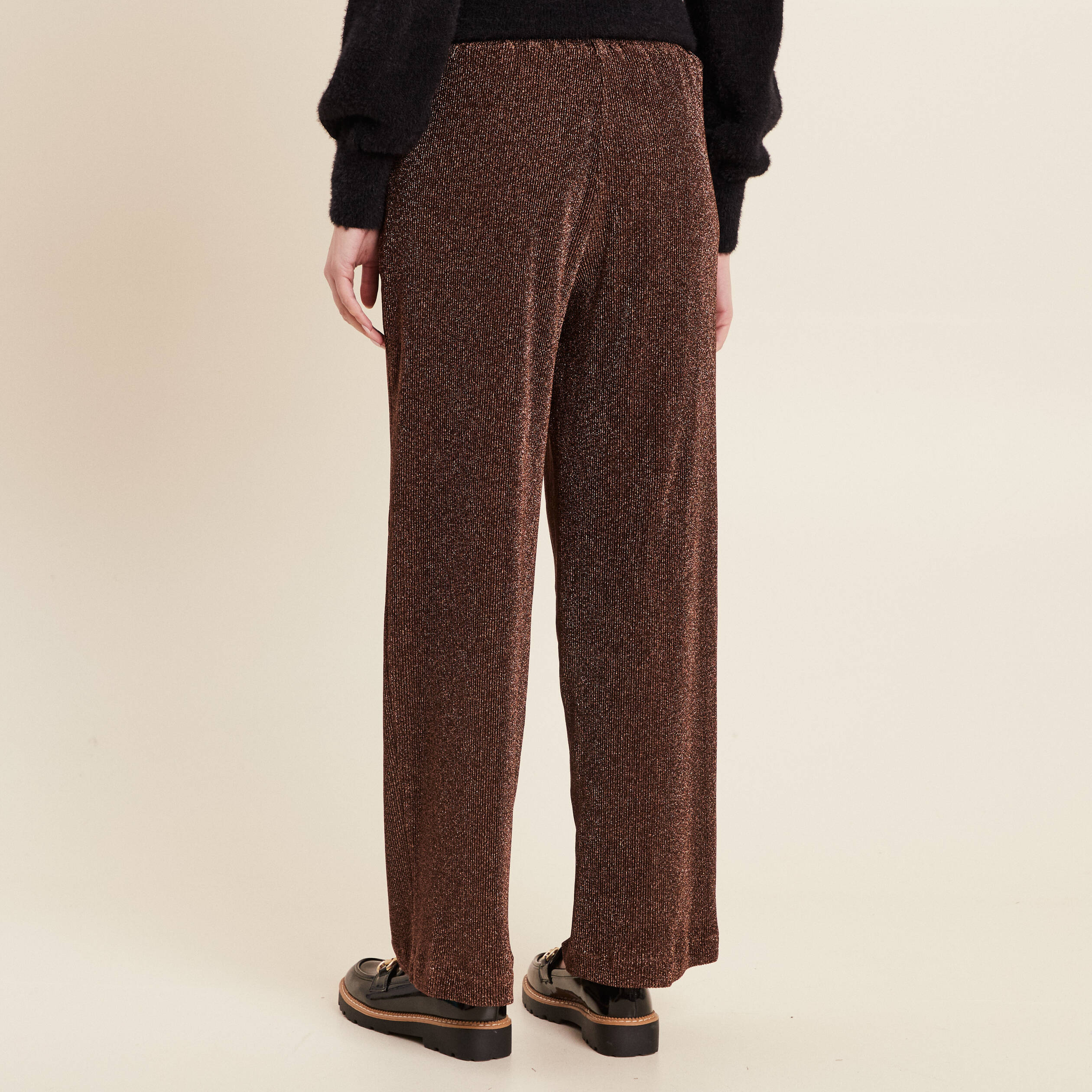 pantalon flou effet tricote couleur cuivre femme Pantalon flou effet tricoté couleur cuivre femme
