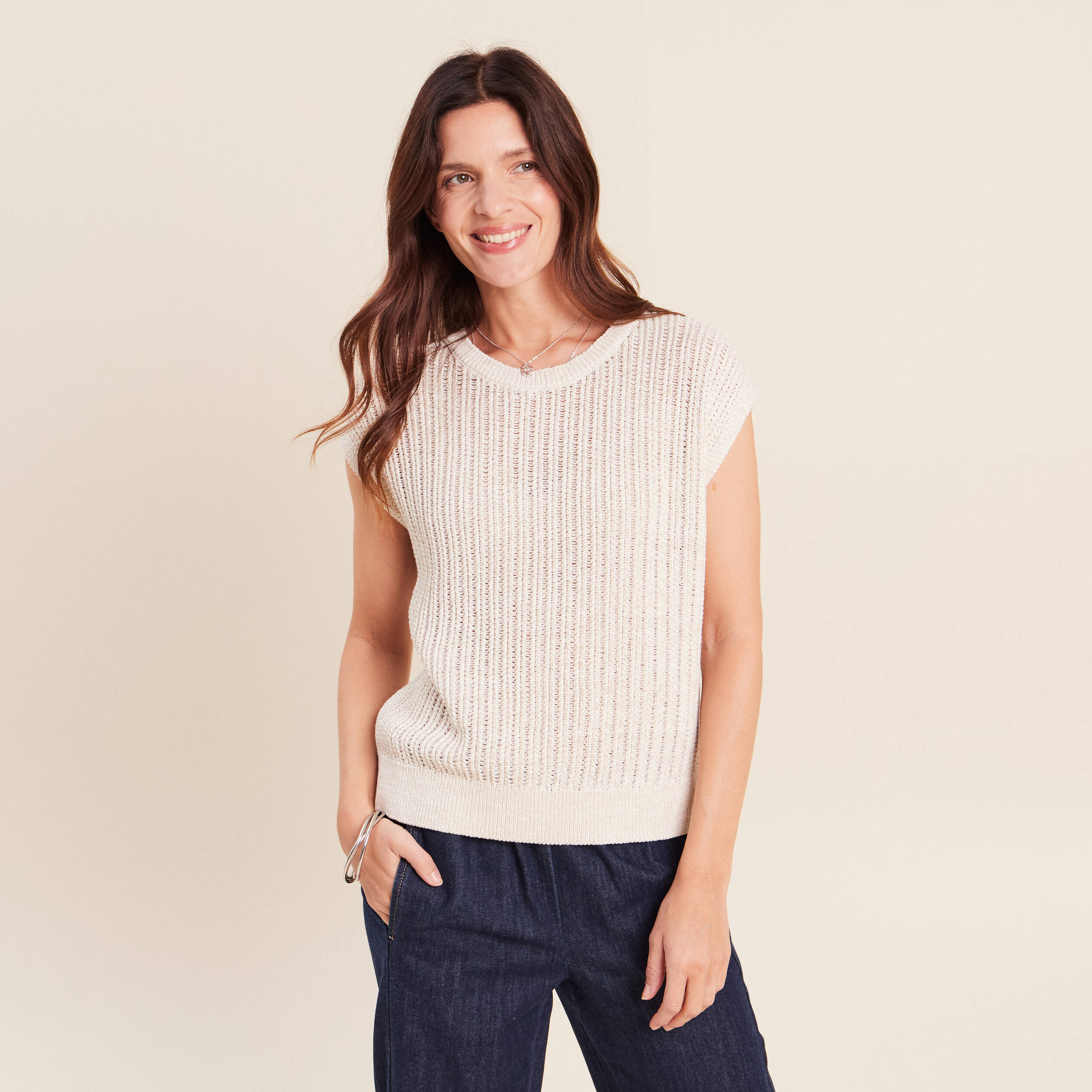 Pull ajour&eacute; col rond ecru femme