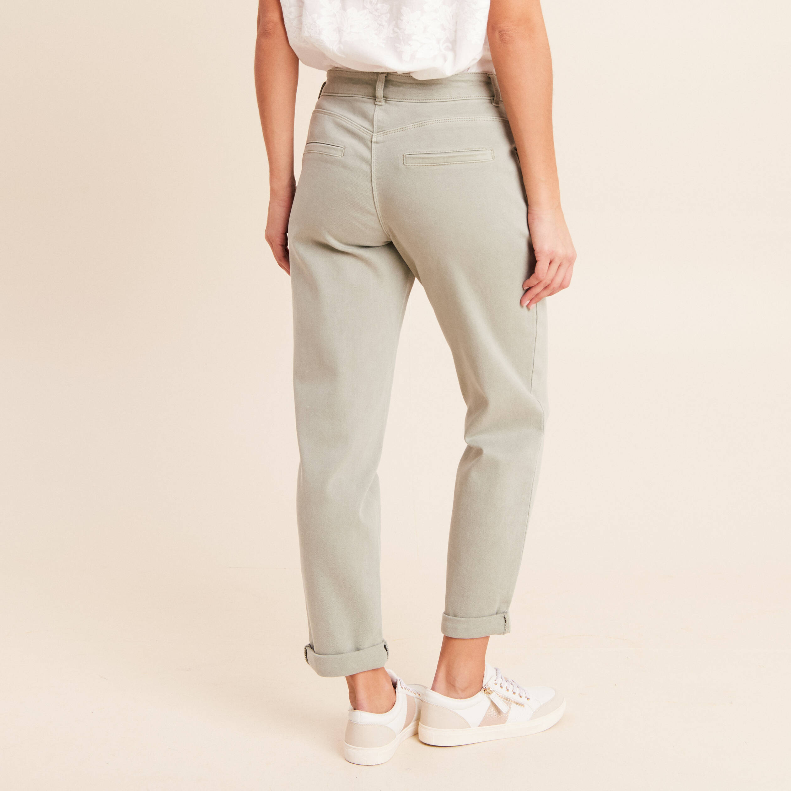 Jean coupe mom 7/8&egrave;me vert clair femme