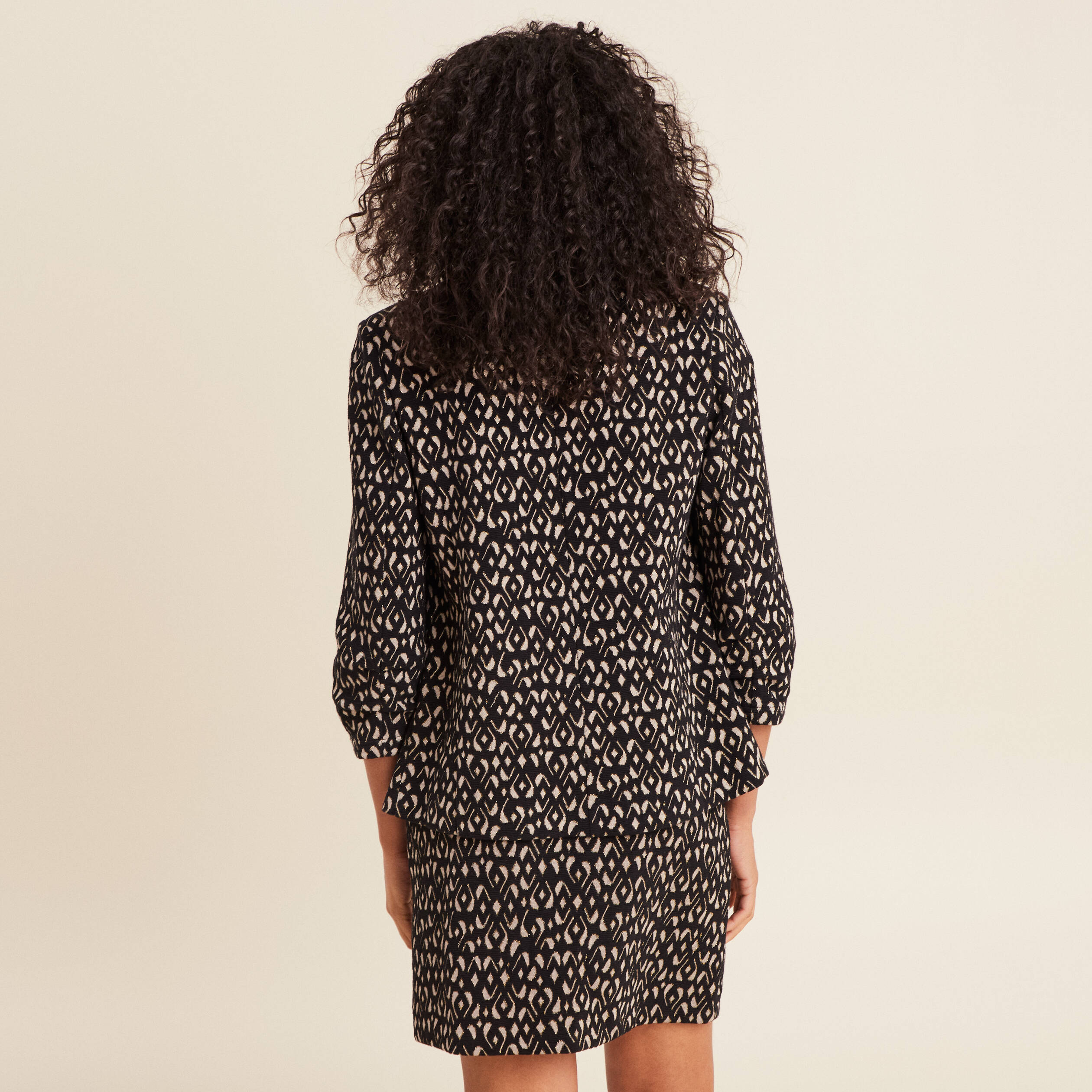 veste tailleur cintree noir femme Veste tailleur cintrée noir femme