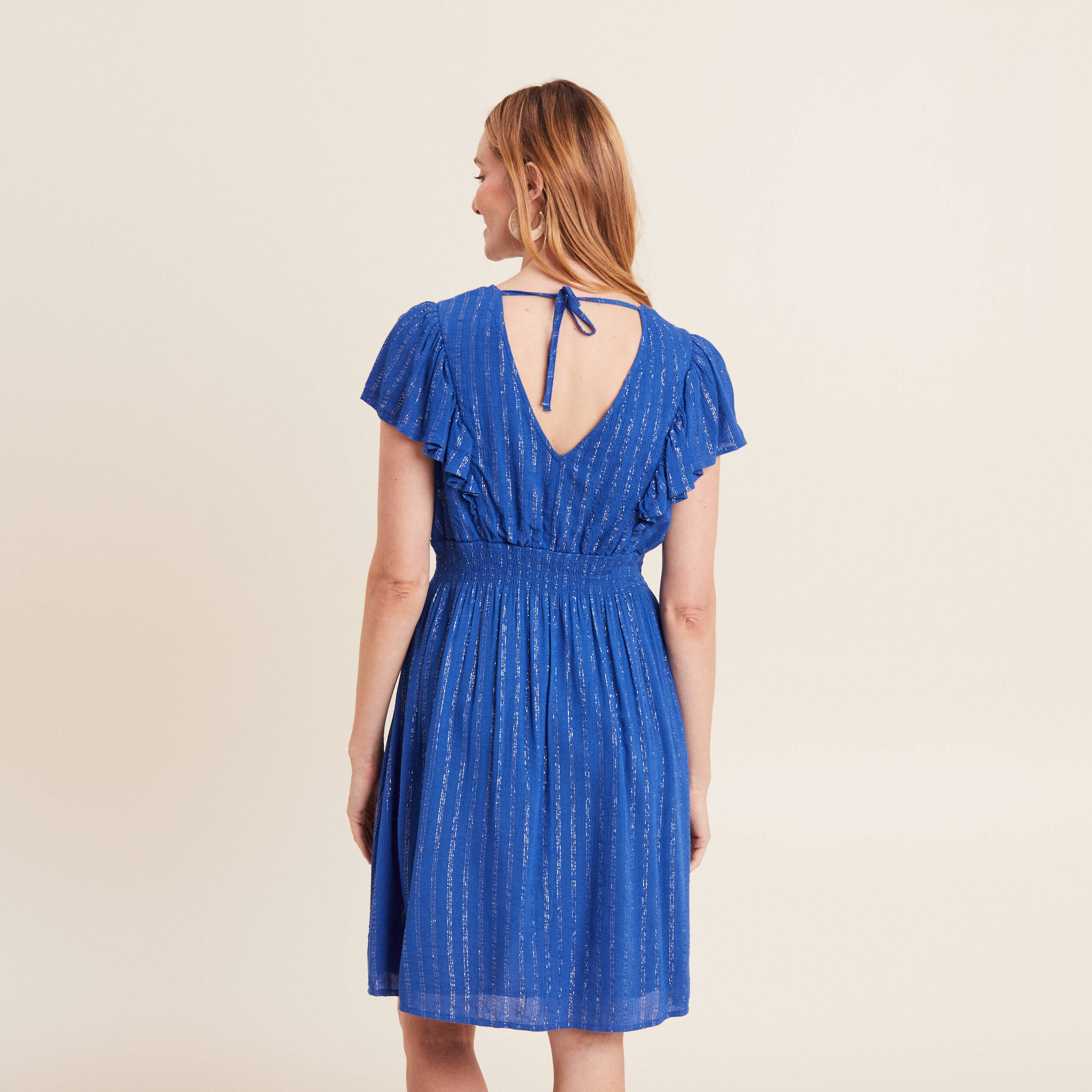 Robe droite fluide smockée bleu electrique femme