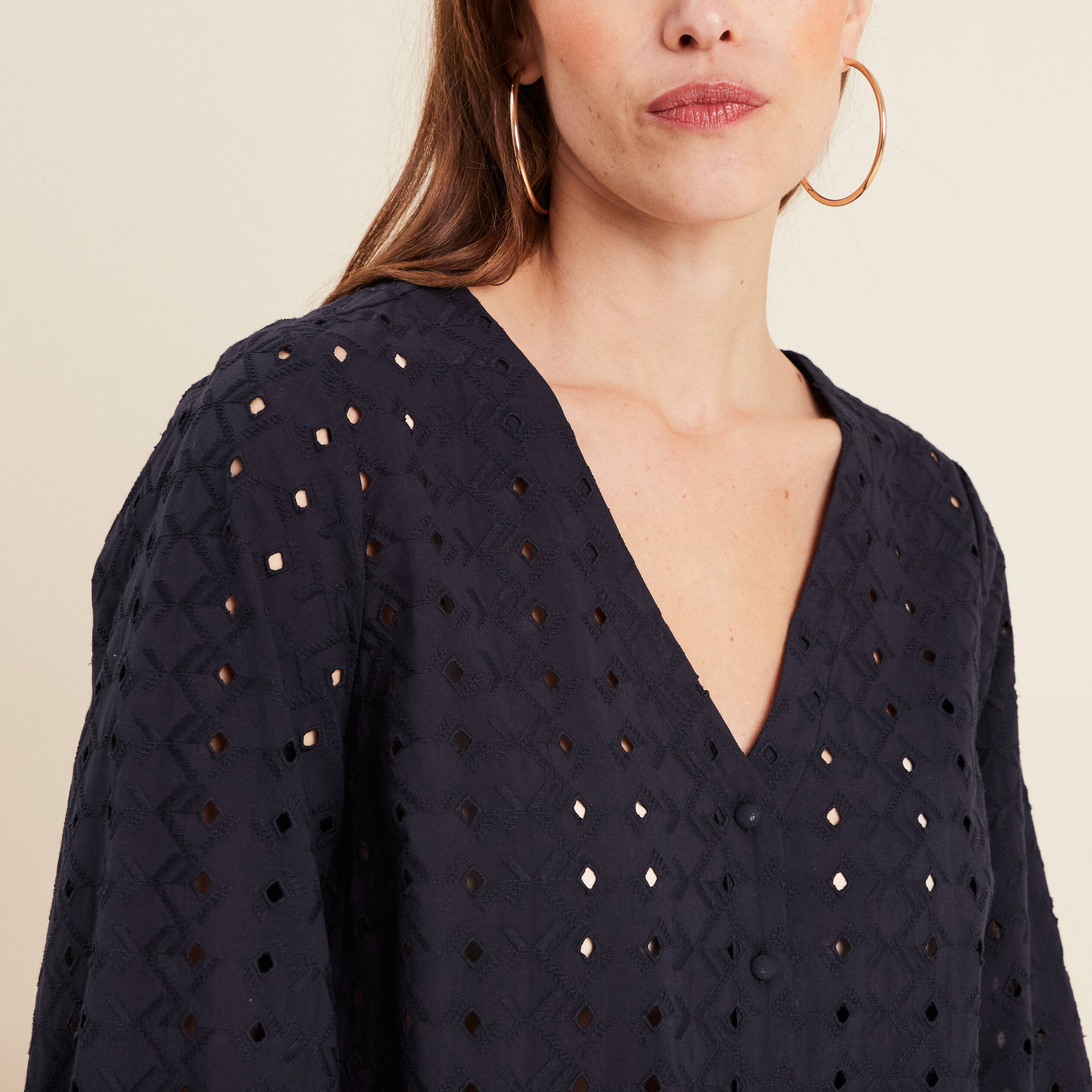 chemise manches 34 brodee bleu fonce femme Chemise manches 3/4 brodée bleu foncé femme