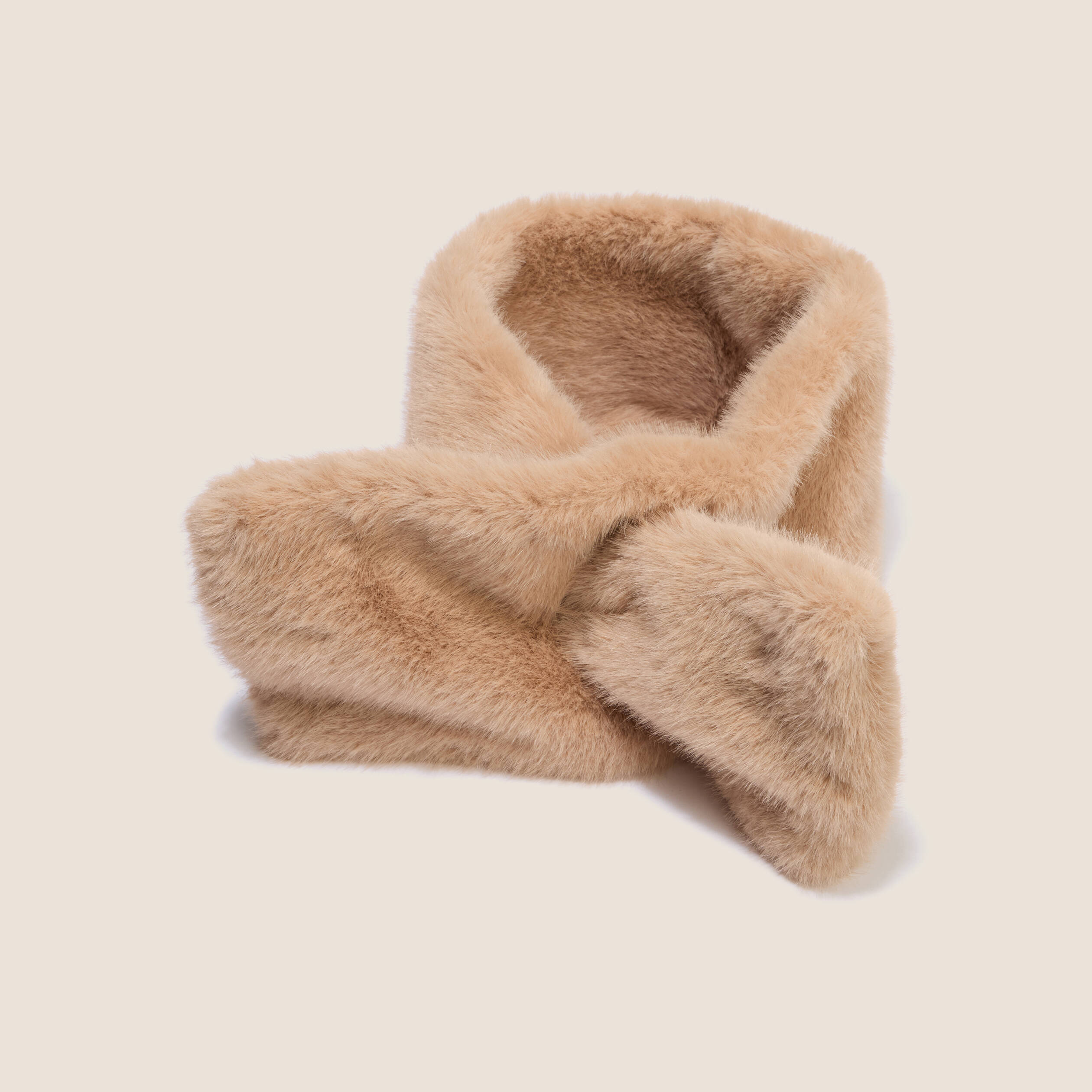 &Eacute;charpe en fausse fourrure sable femme