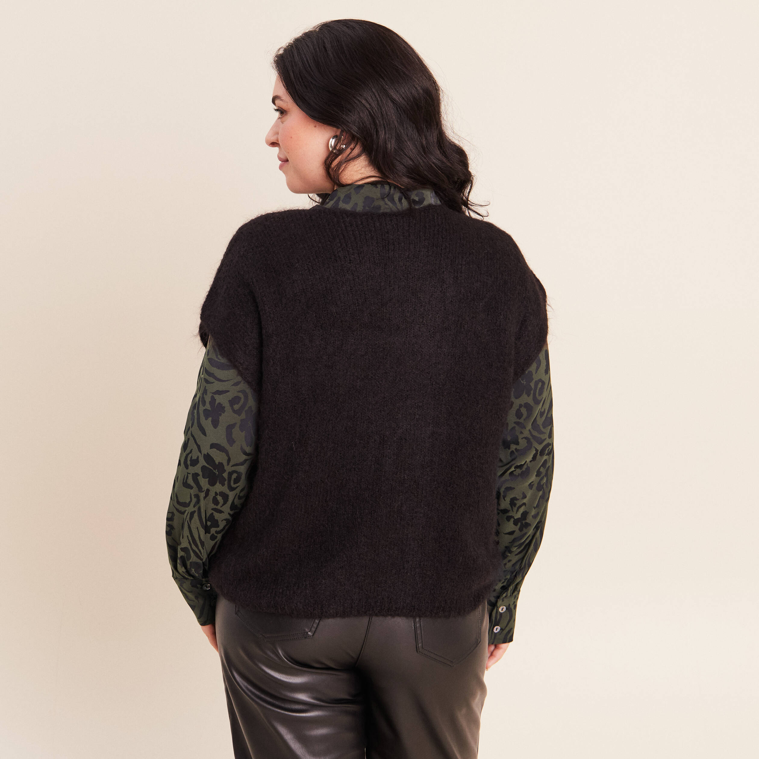 Pull sans manches noir femme