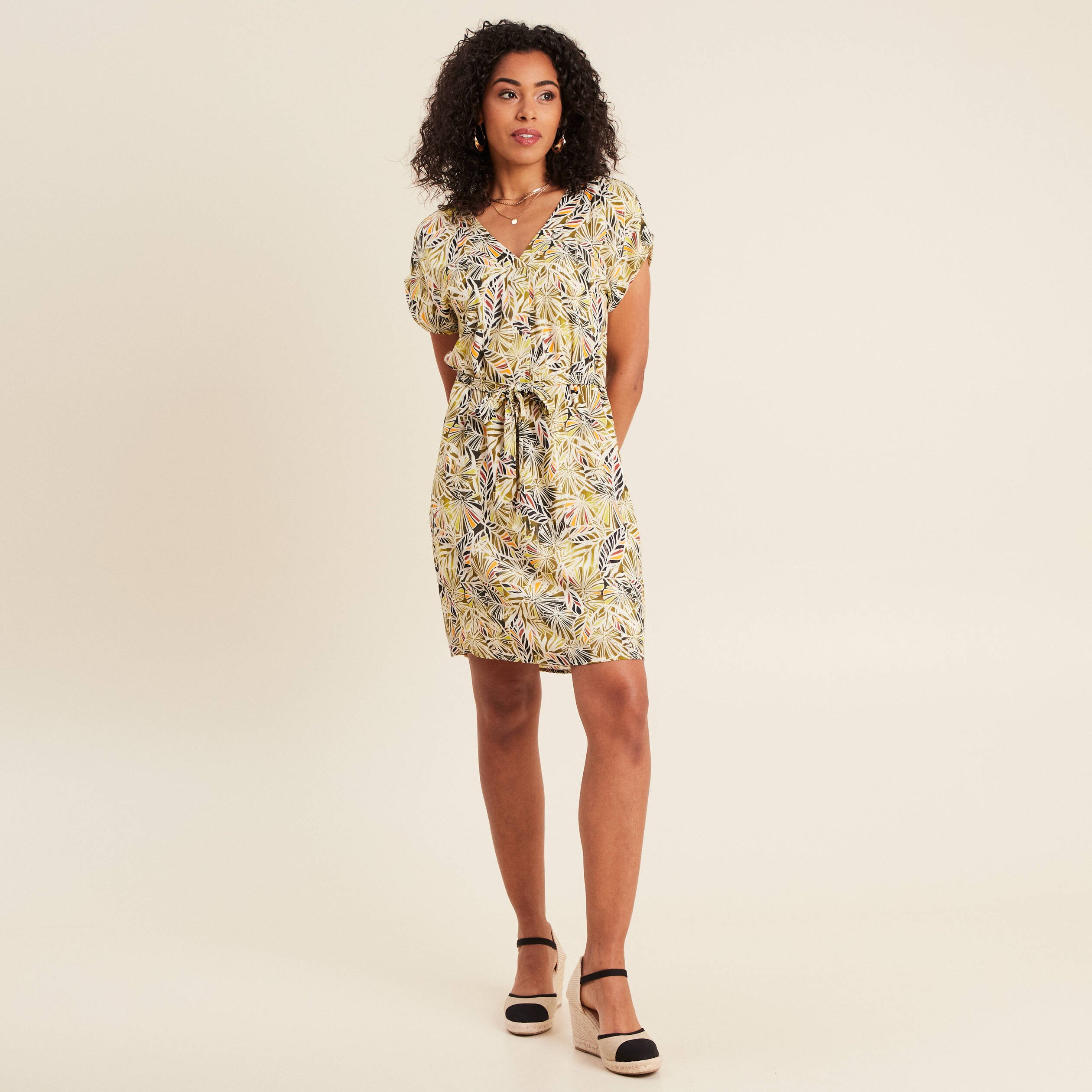 robe droite fluide col en v vert femme Robe droite fluide col en V vert femme