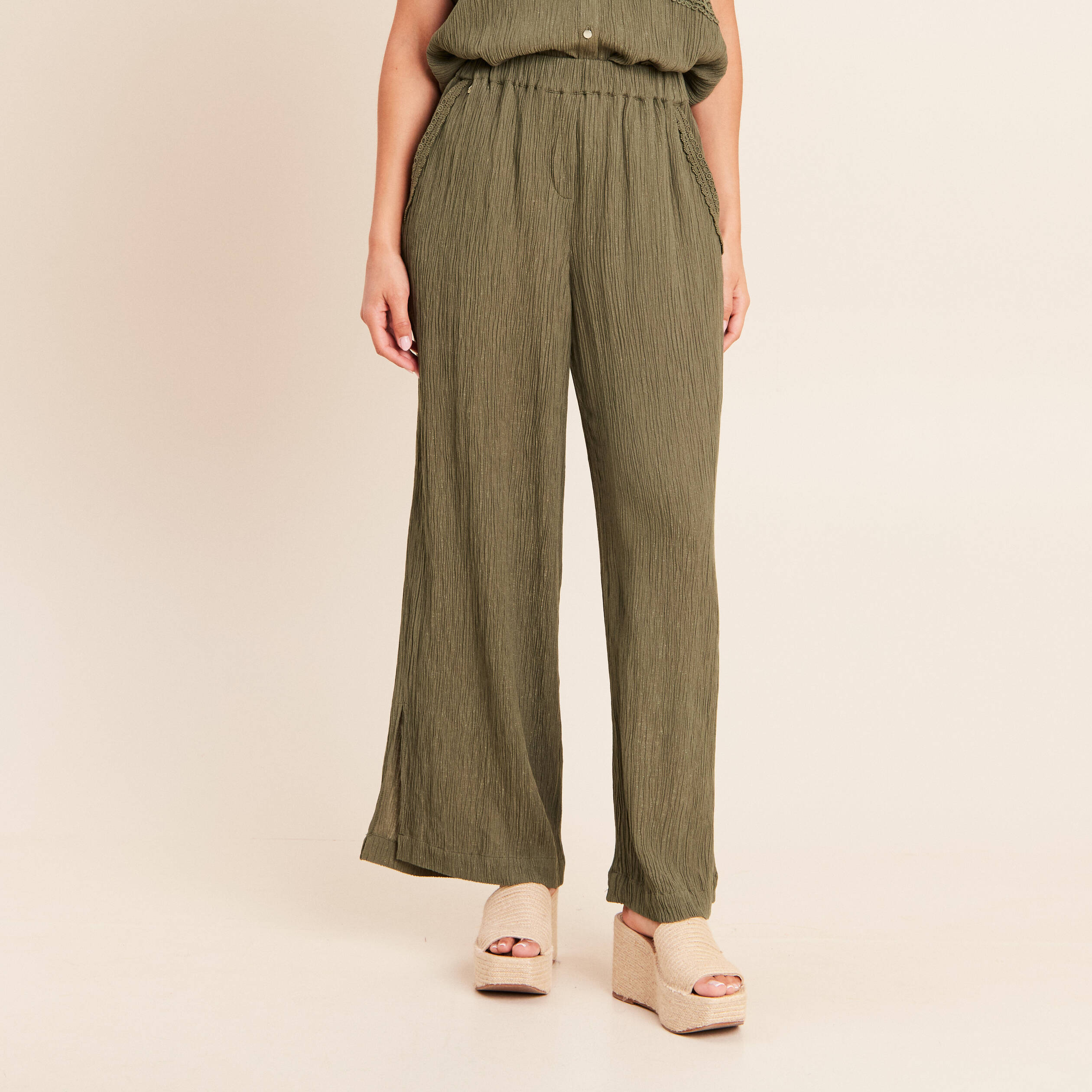 Pantalon large taille haute pliss&eacute; vert kaki femme