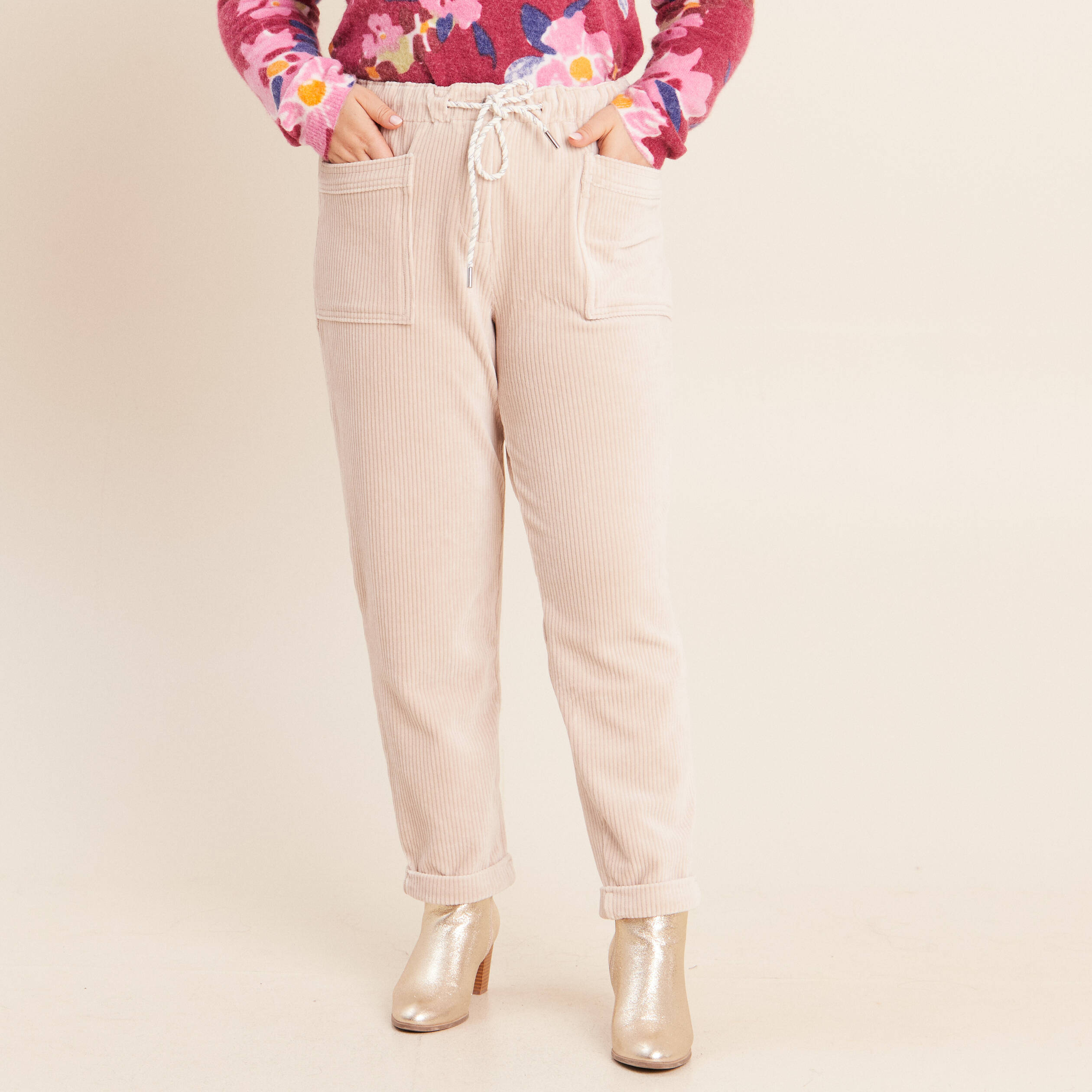 Pantalon coupe mom en velours sable femme