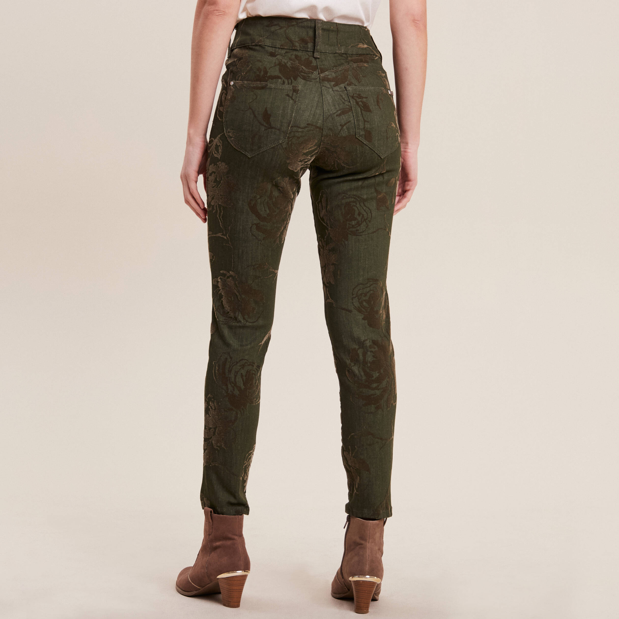 Jean ajusté taille standard vert kaki femme