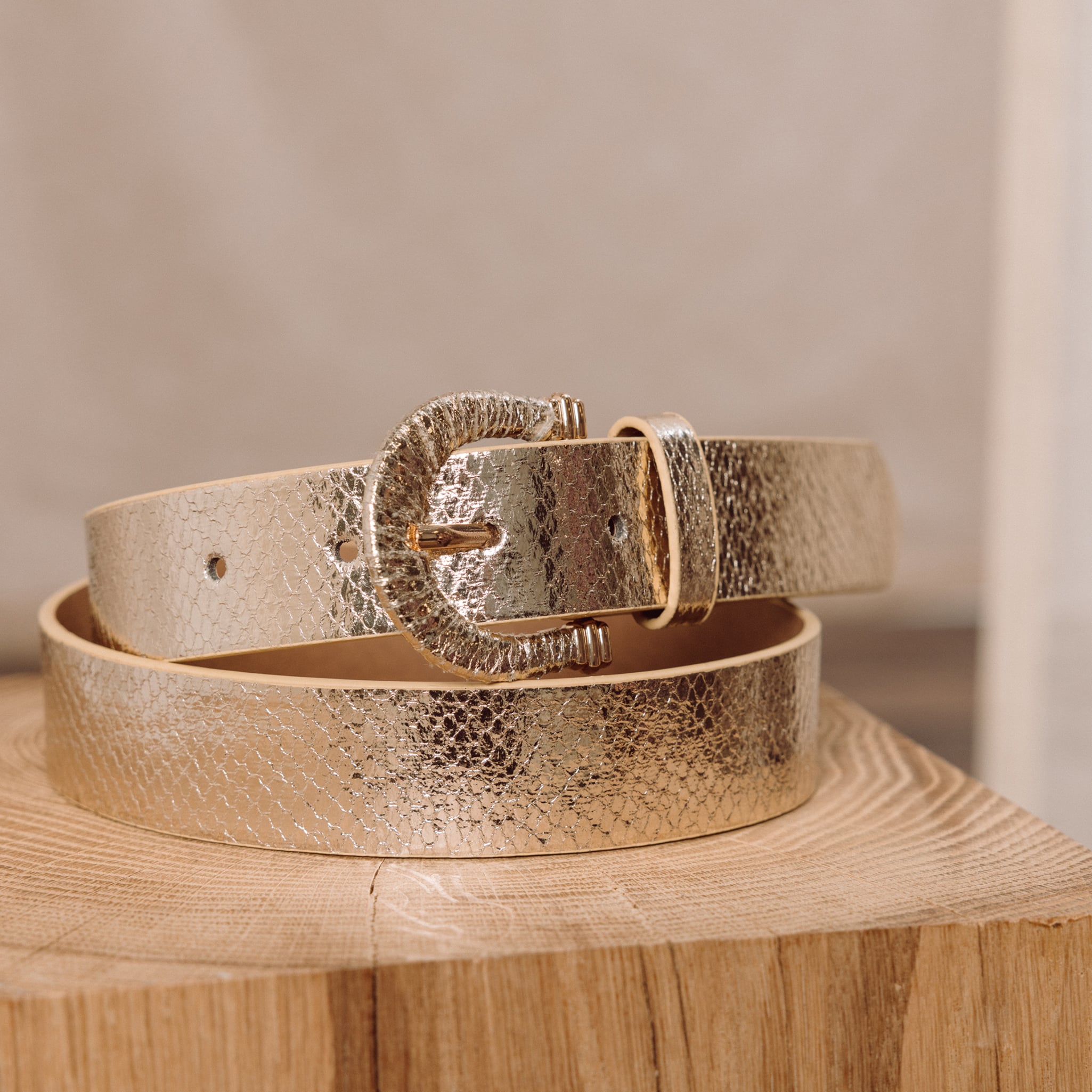 Ceinture fine couleur or femme