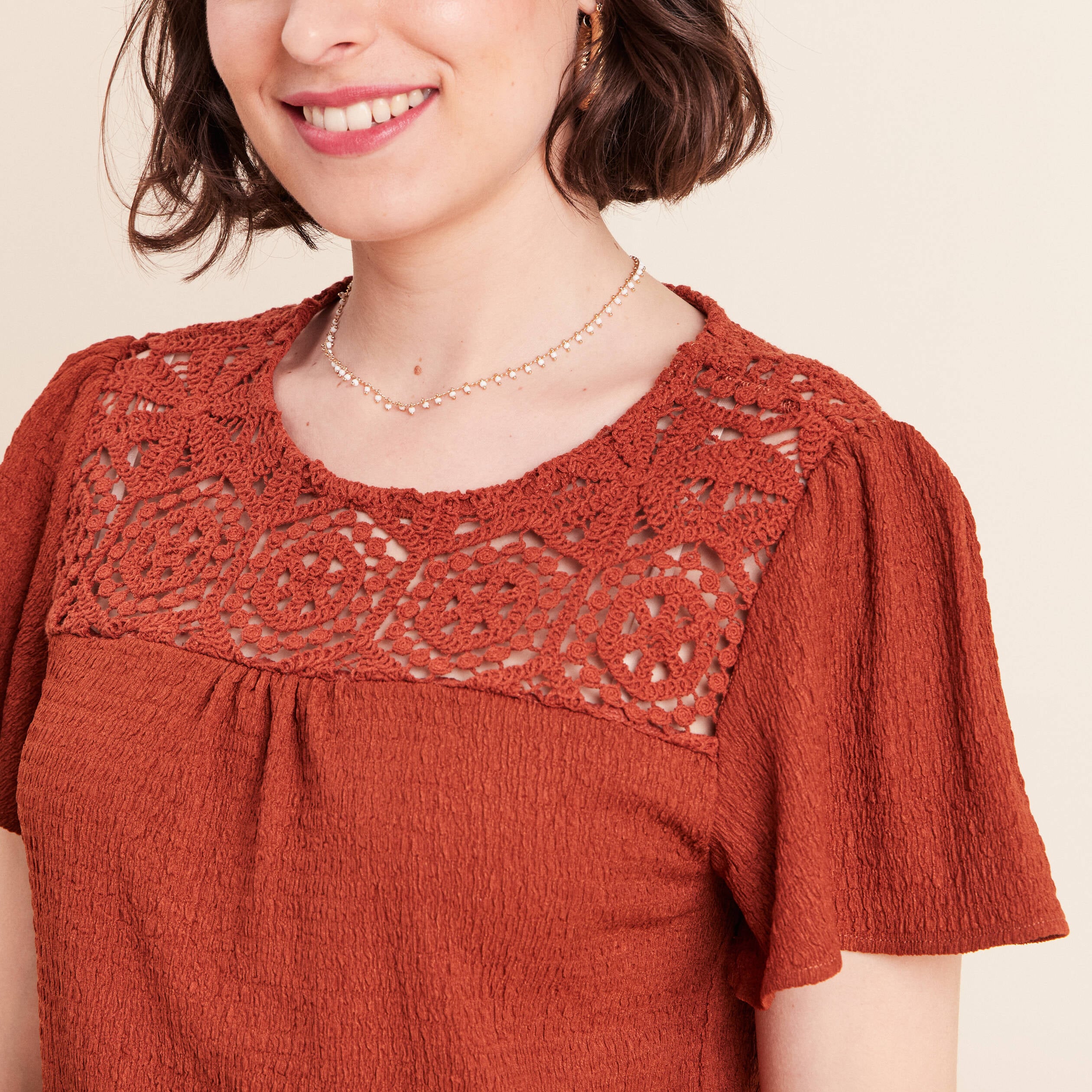 T-shirt manches courtes marron fonc&eacute; femme