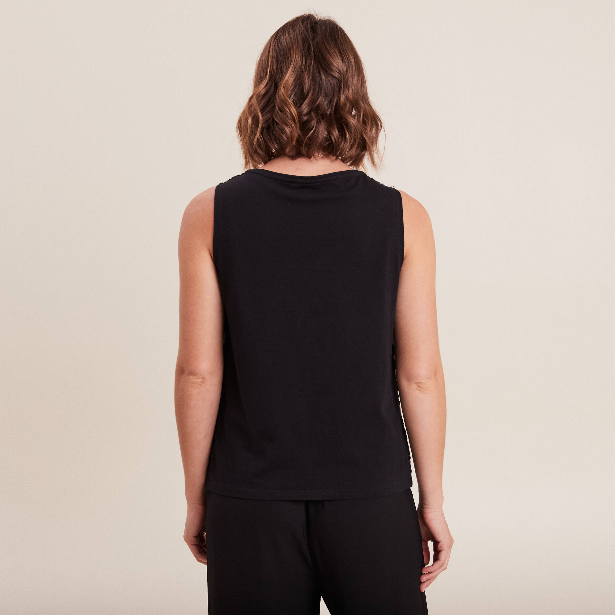 debardeur sans manches crochet noir femme Débardeur sans manches crochet noir femme