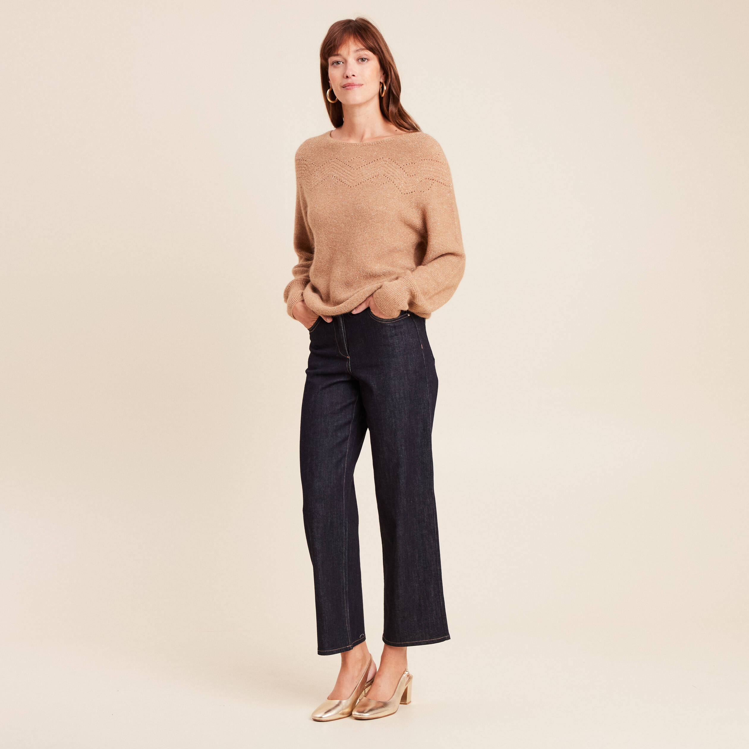 Pull beige foncé à empiècement couture colorés - Brentiny Paris