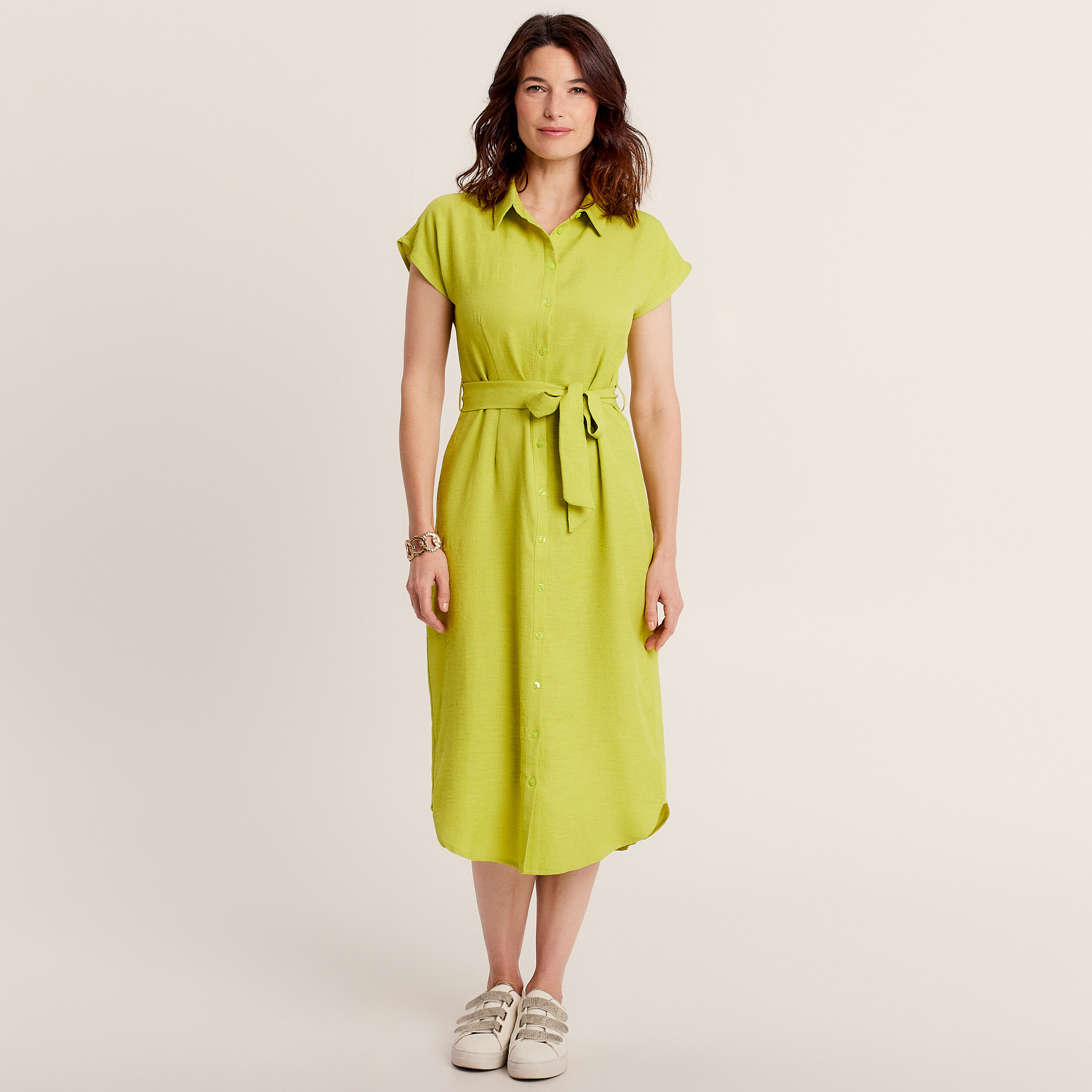 Robe chemise droite ceinturée vert anis femme