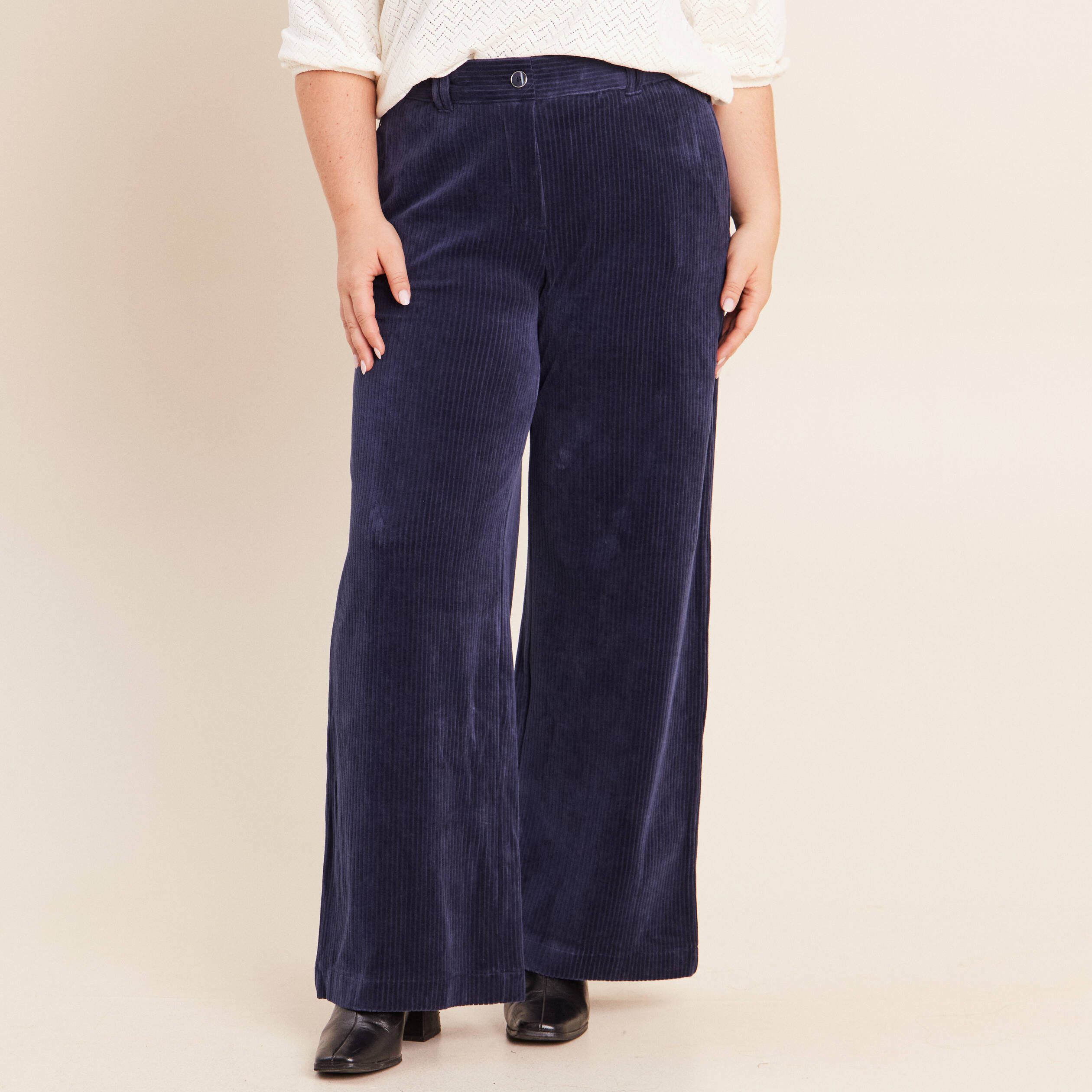 Pantalon en velours bleu marine femme