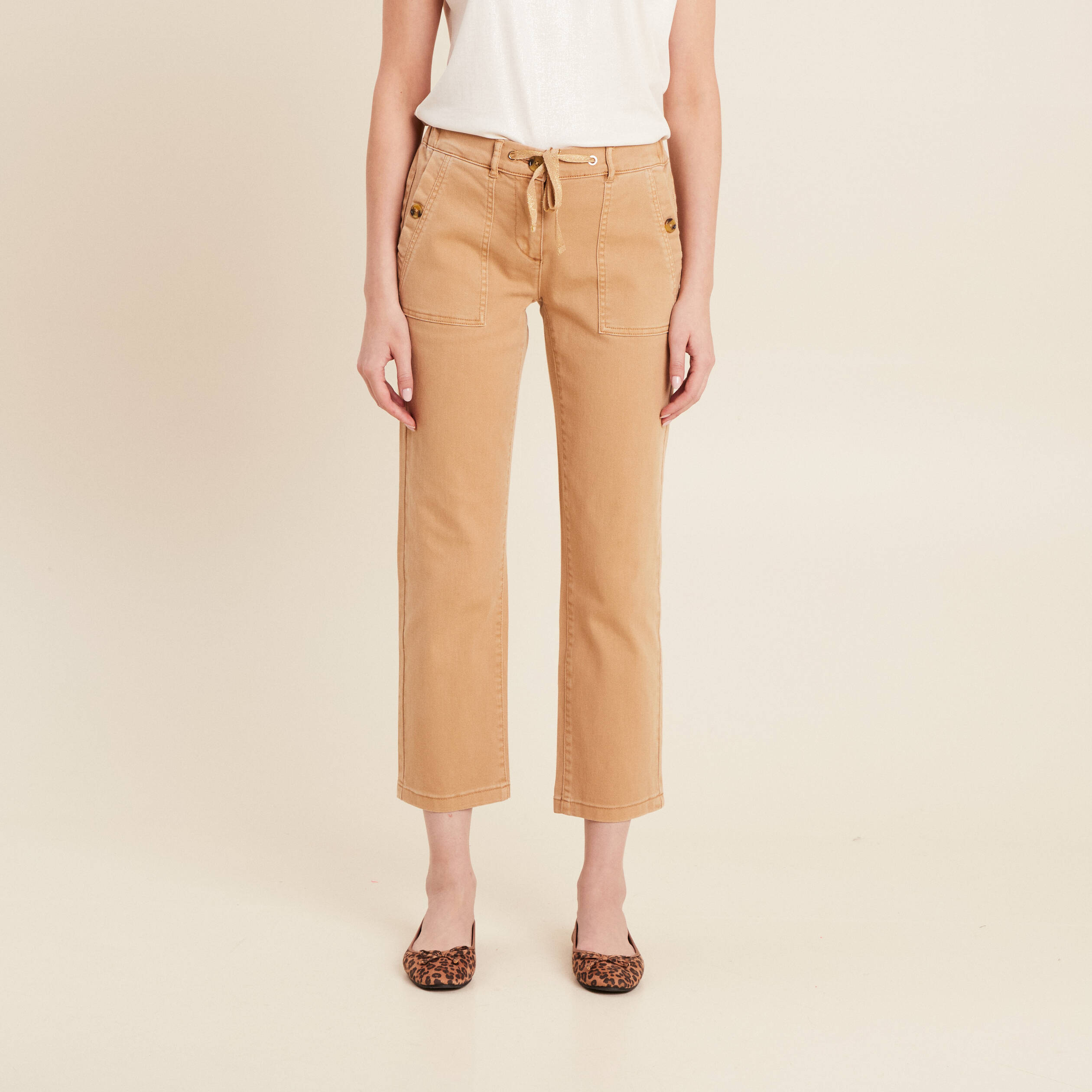 Jean ajust&eacute; 7/8&egrave;me marron clair femme