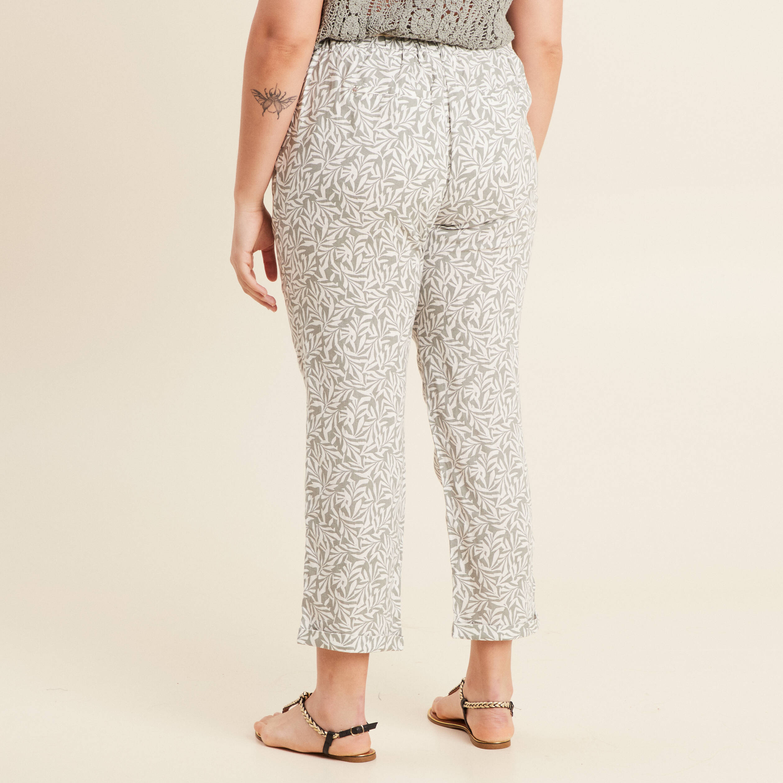 Pantalon coupe chino en lin vert kaki femme