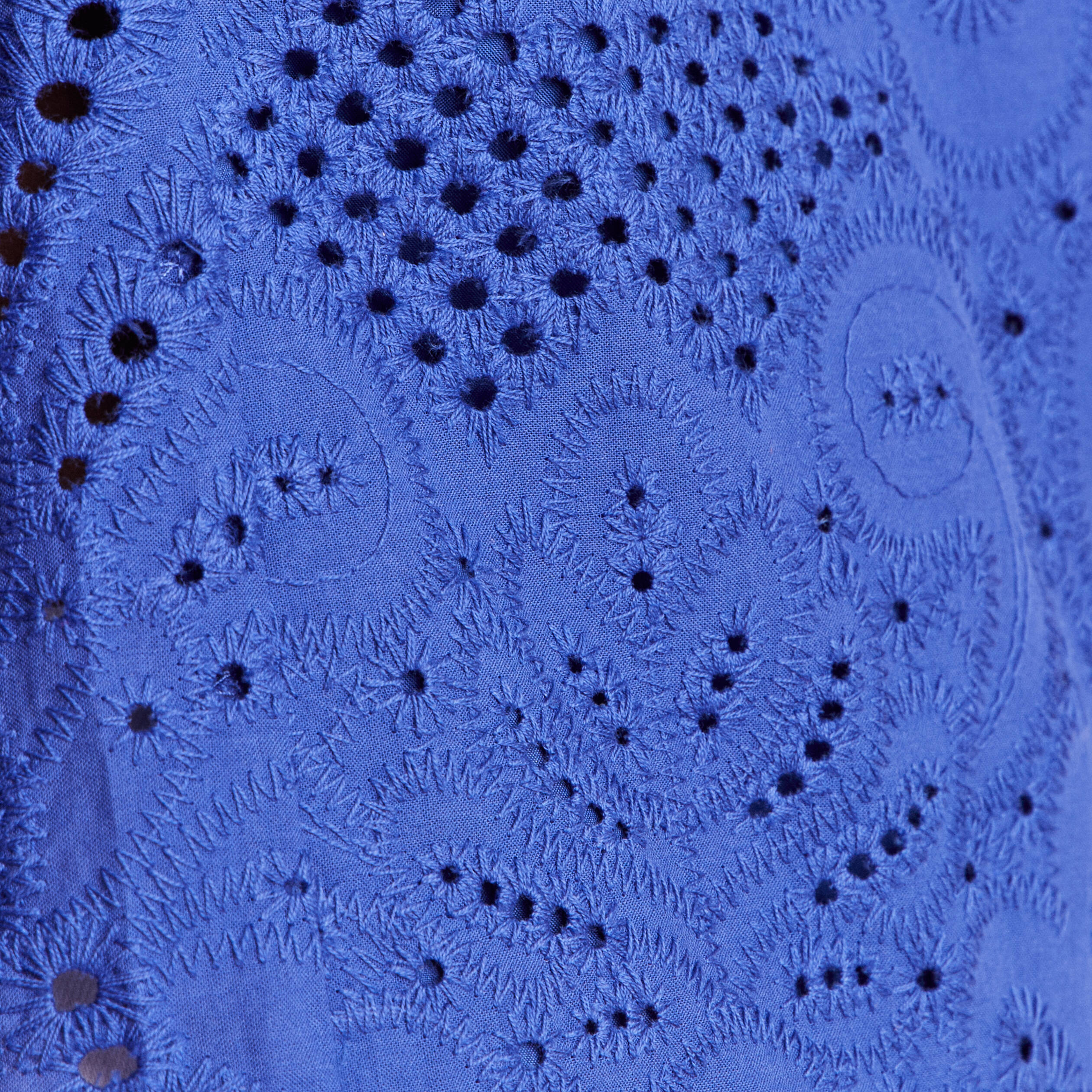 Chemise manches courtes brod&eacute;e bleu fonc&eacute; femme