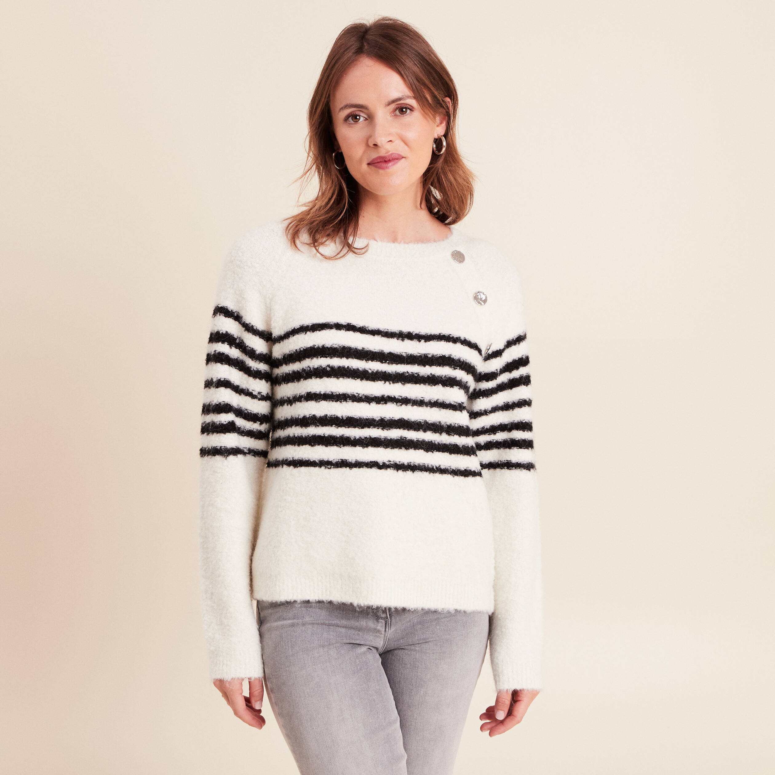Pull bouclette col rond manches longues blanc femme