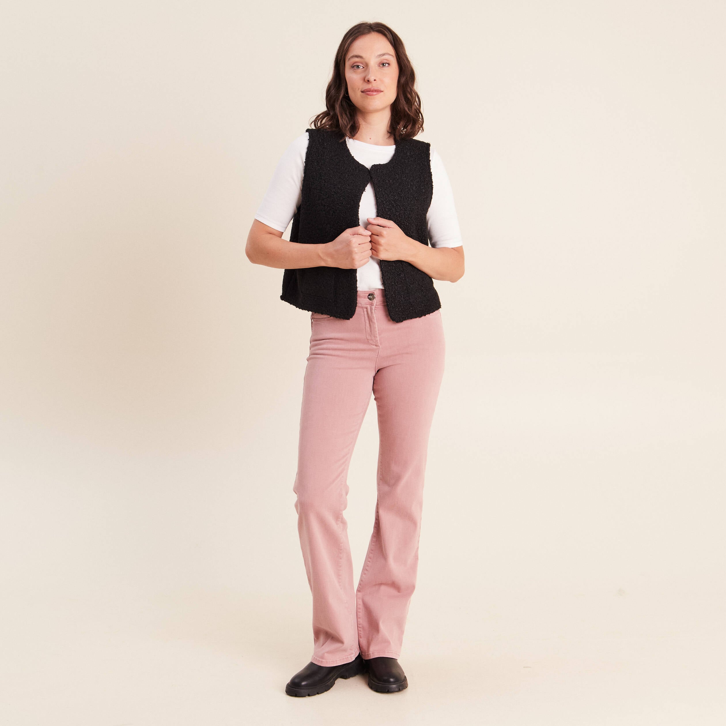 Gilet sans manches bouclette poches noir femme