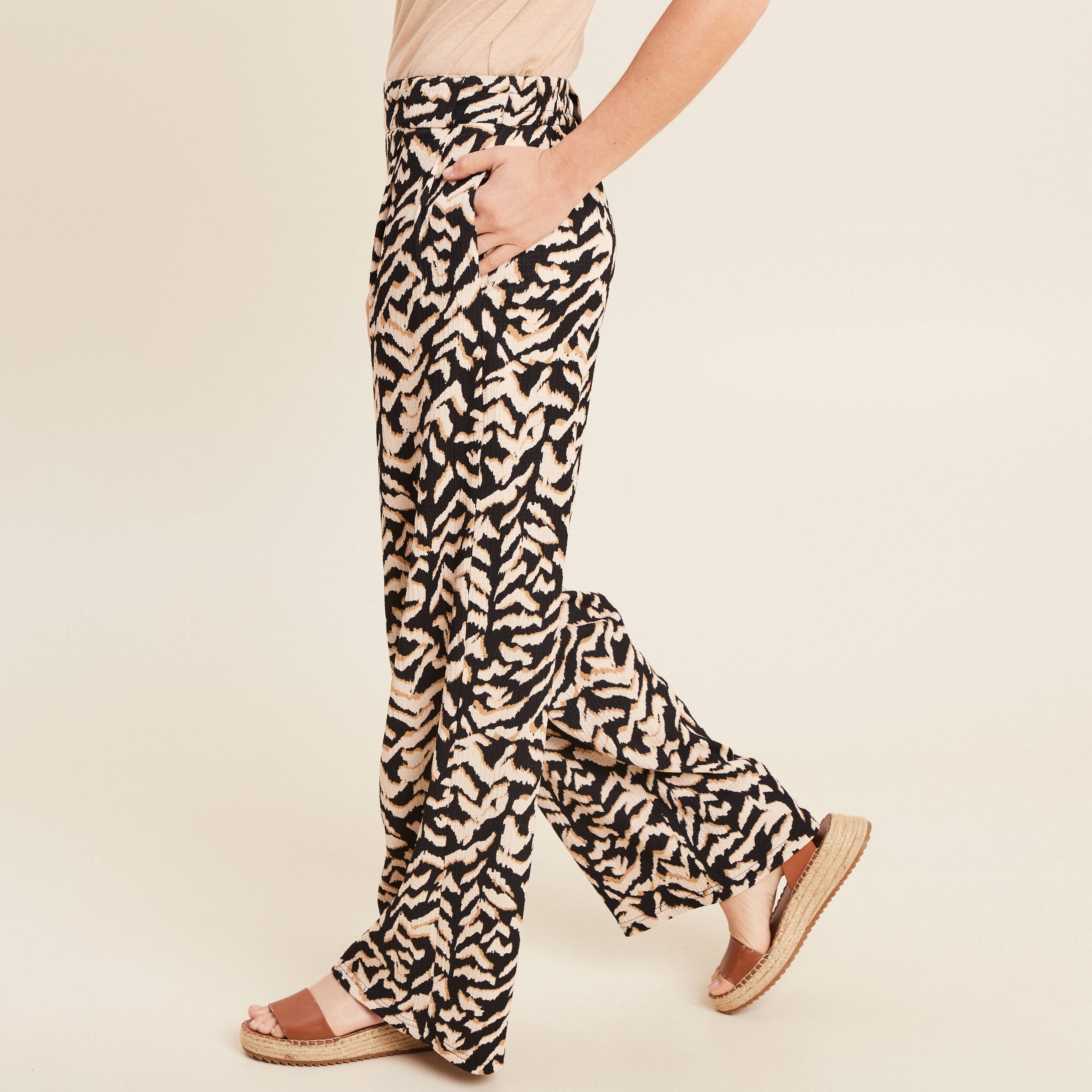 Pantalon coupe large taille haute noir femme