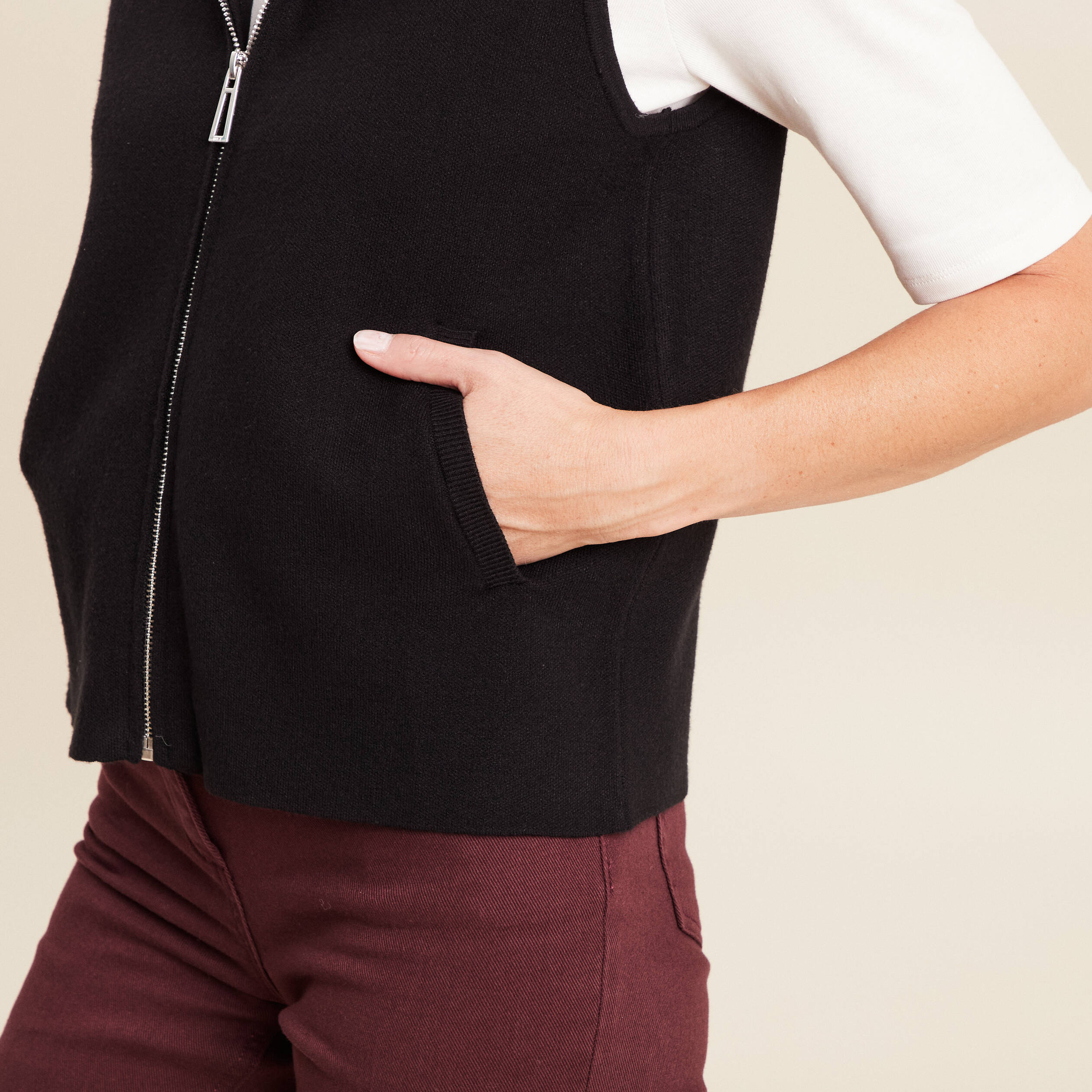 Gilet droit mi-long &agrave; capuche noir femme