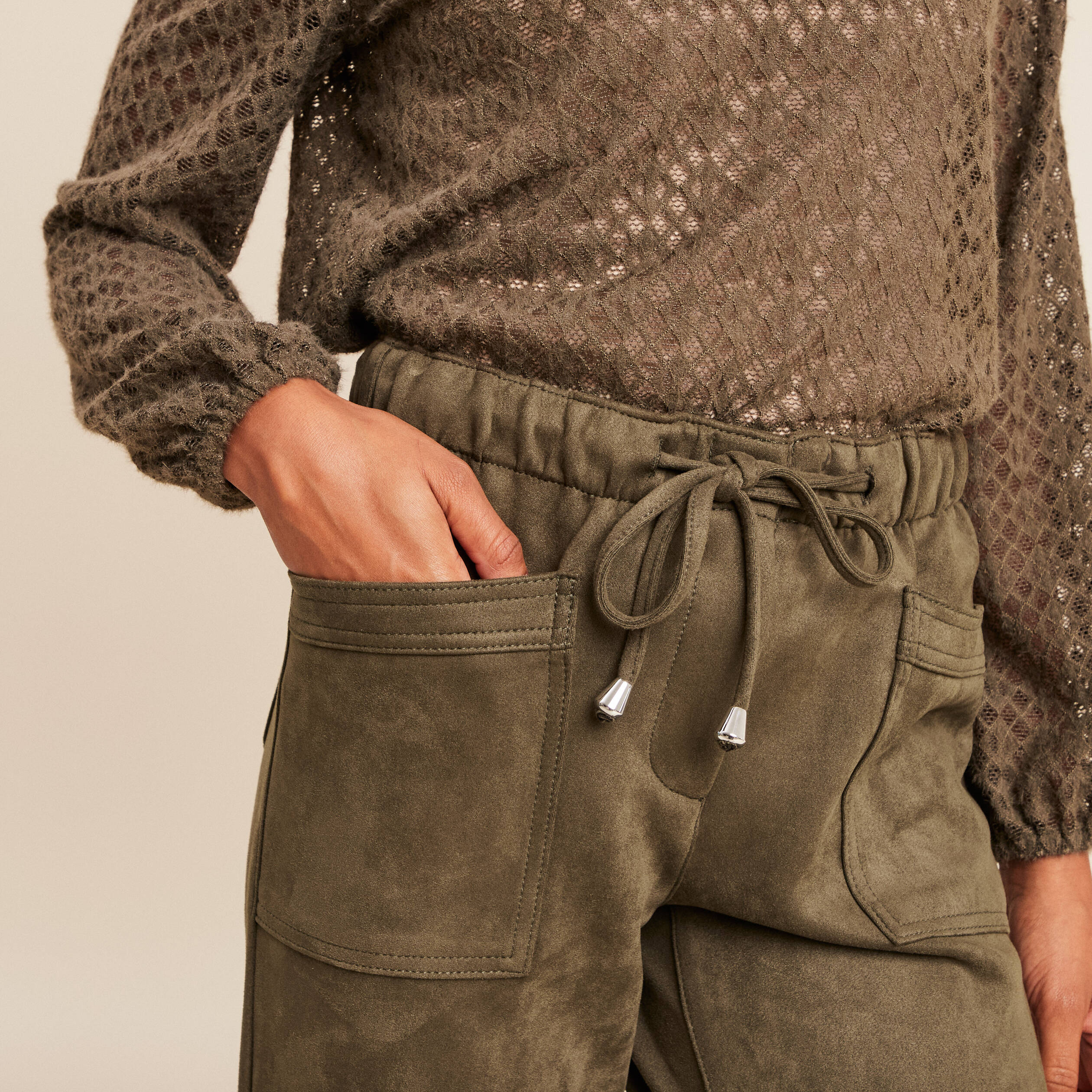 Pantalon coupe mom 7/8&egrave;me vert kaki femme