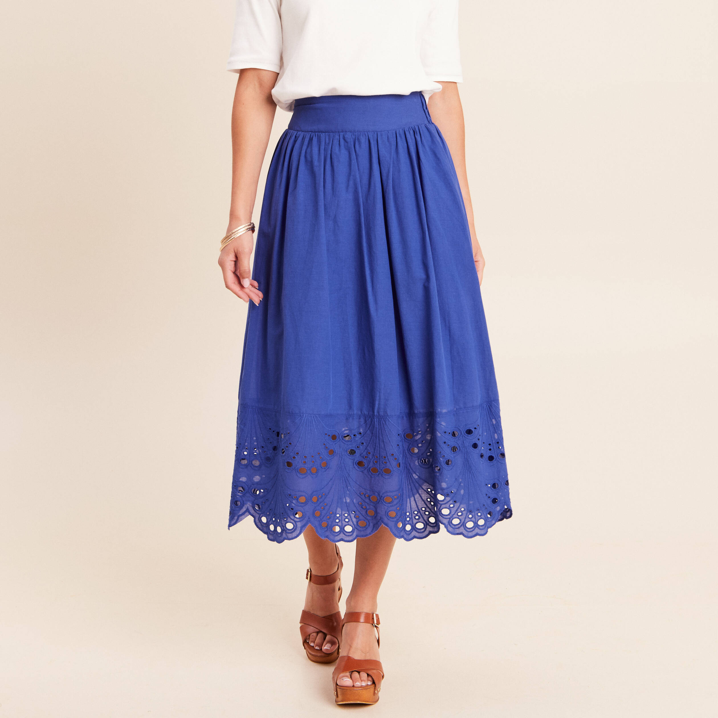 Jupe taille haute doubl&eacute;e avec broderie bleu fonc&eacute; femme