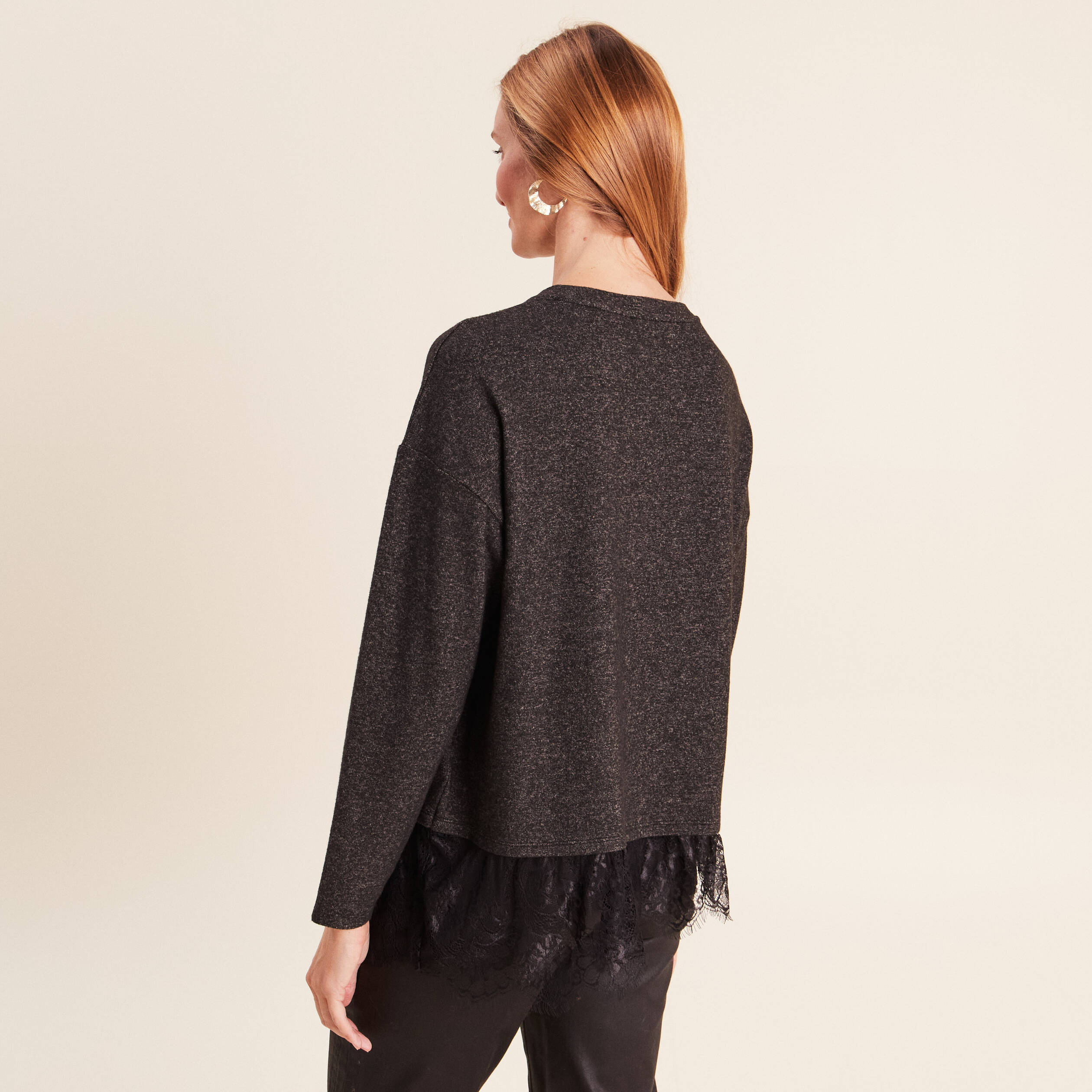 Pull col rond manches longues dentelle gris fonc&eacute; femme