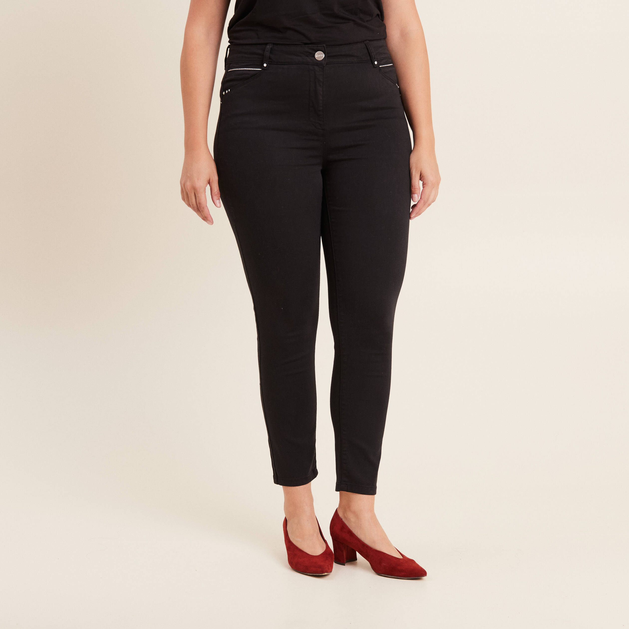 Haut Noir Ajusté Expressions Taille 14 - Occasion En Très Bon état