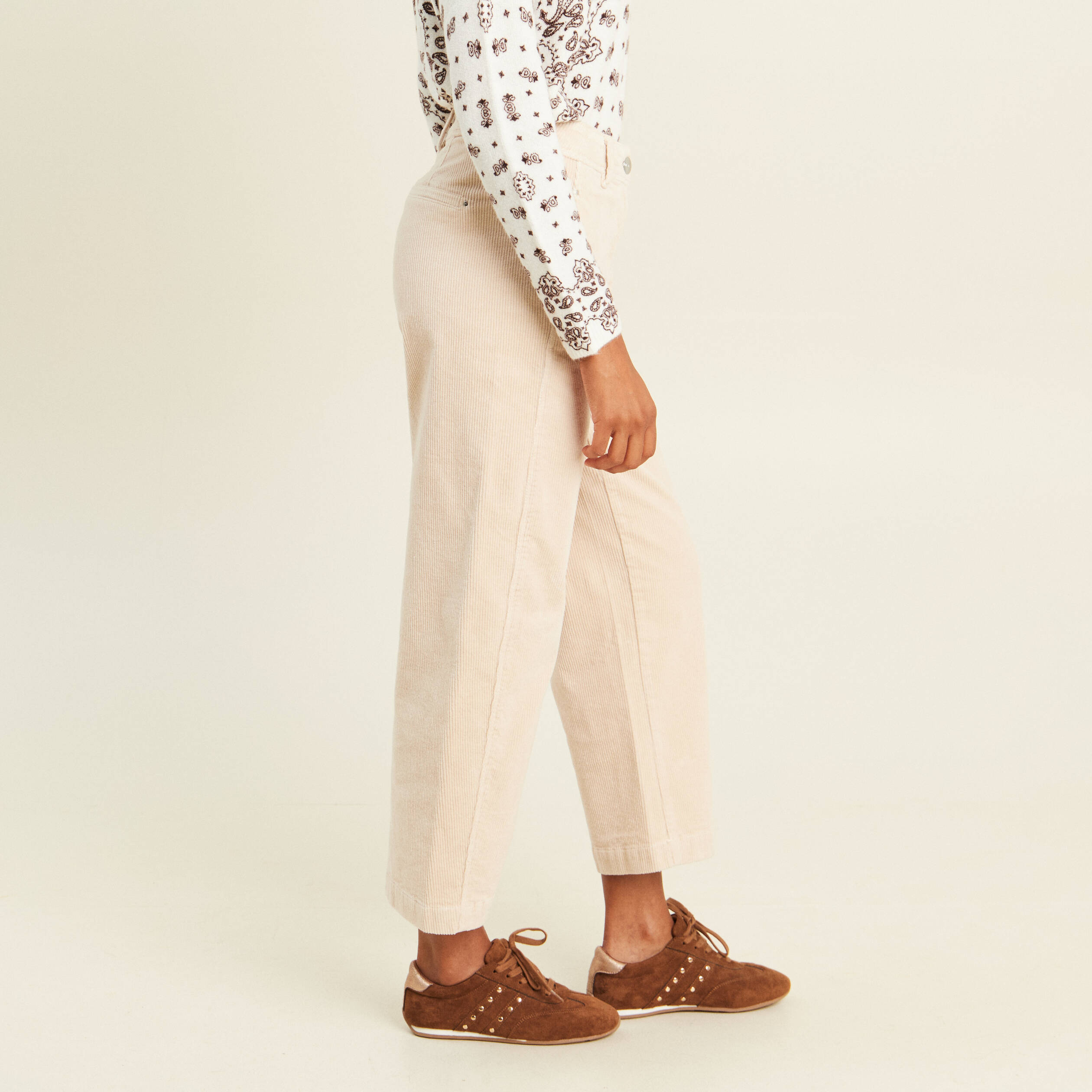Pantalon large 7/8&egrave;me en velours sable femme