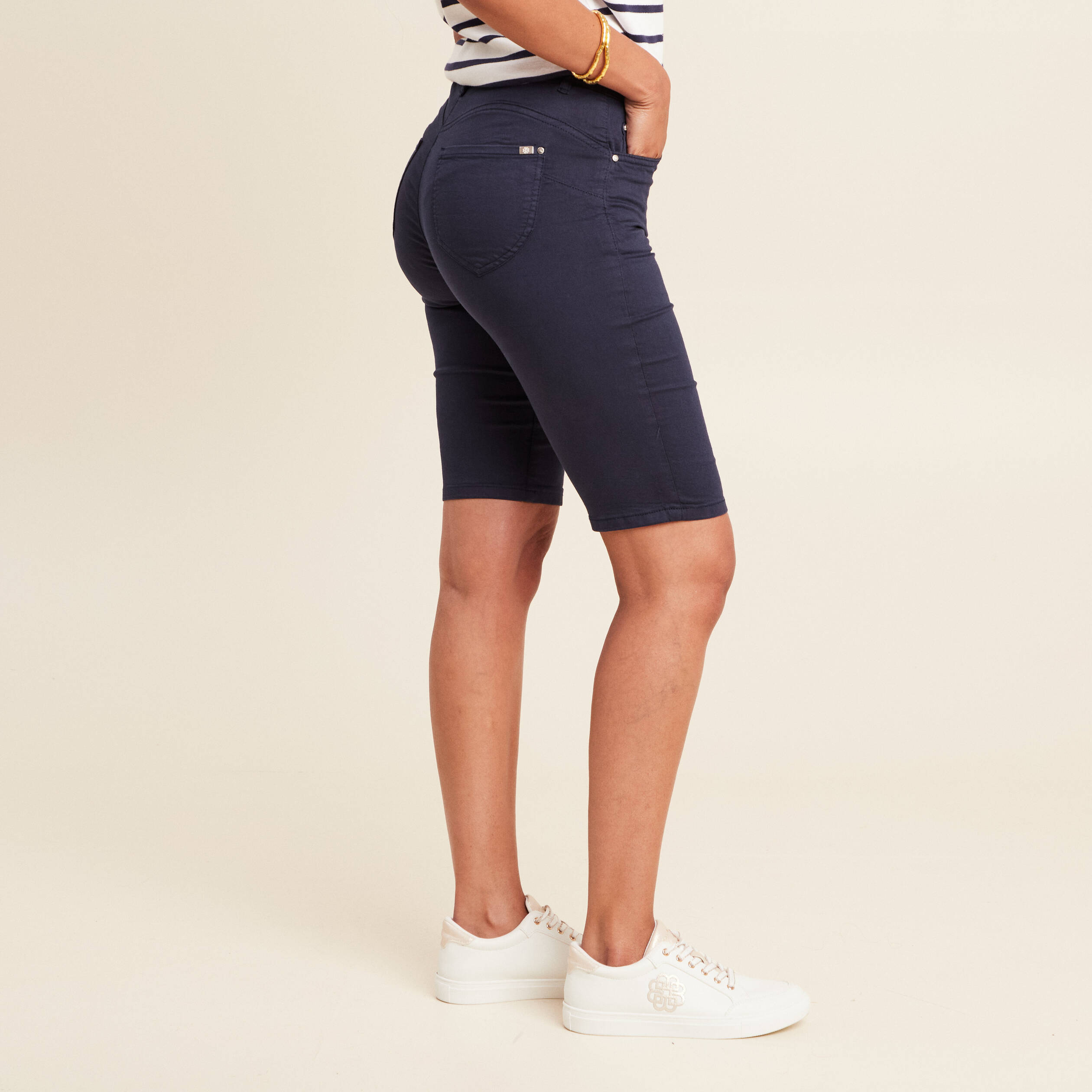 Bermuda magique Le L&eacute;ger bleu marine femme