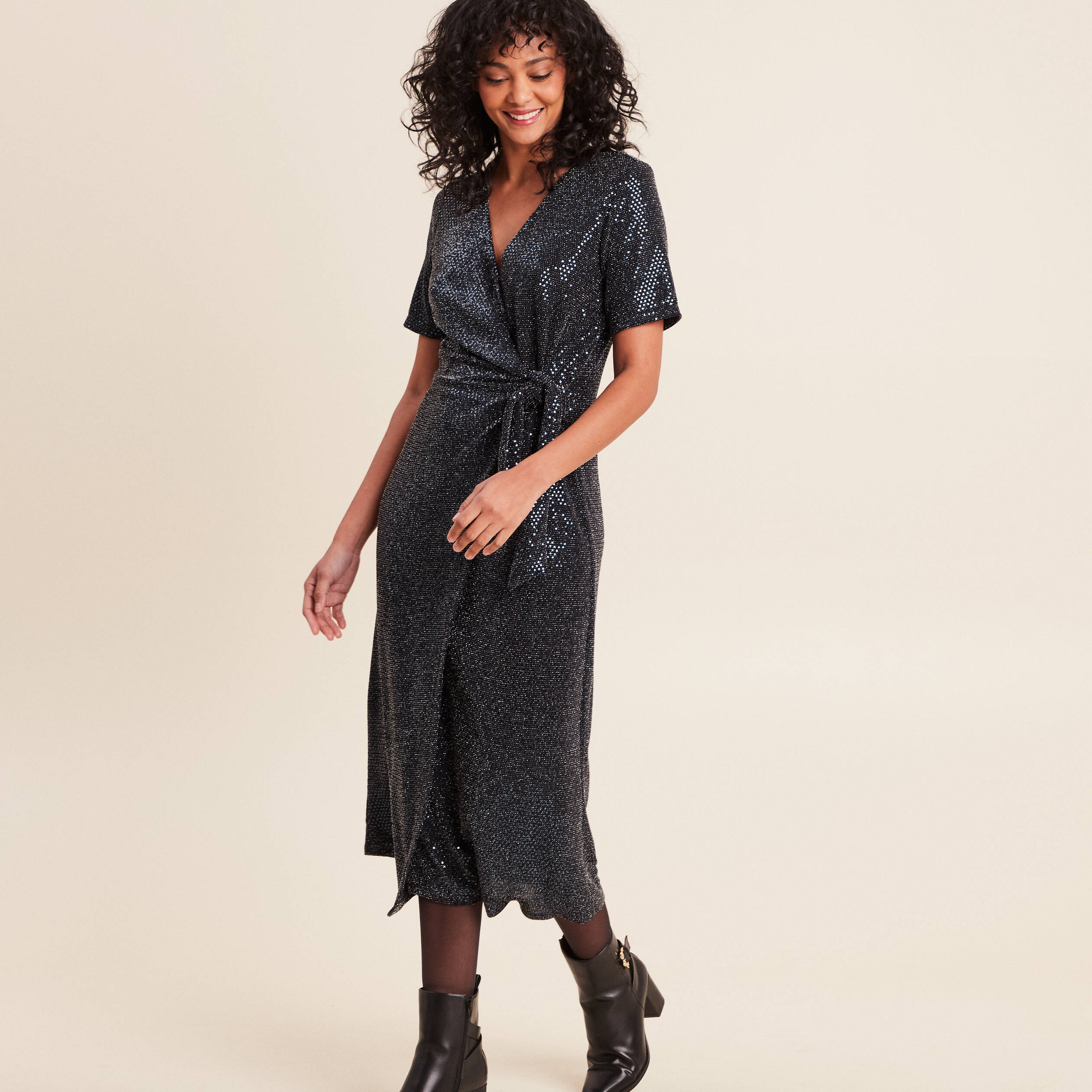 Robe Vintage Indiska - Manches Cloche Bleu Marine - Imprimé Floral Années 70 - Taille M - Parfaite Pour Soirée