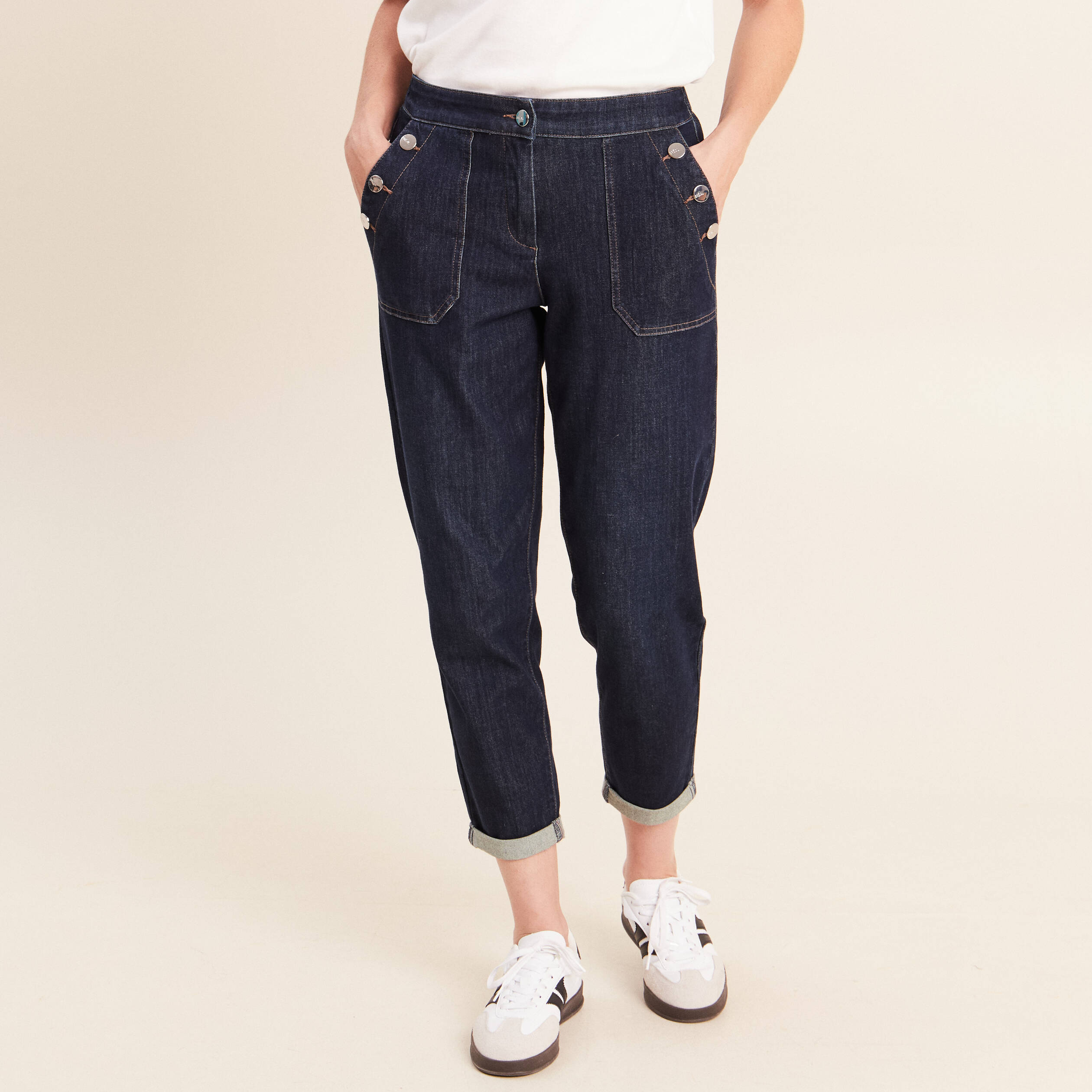 Pantalon mom 7/8&egrave;me en coton denim brut femme