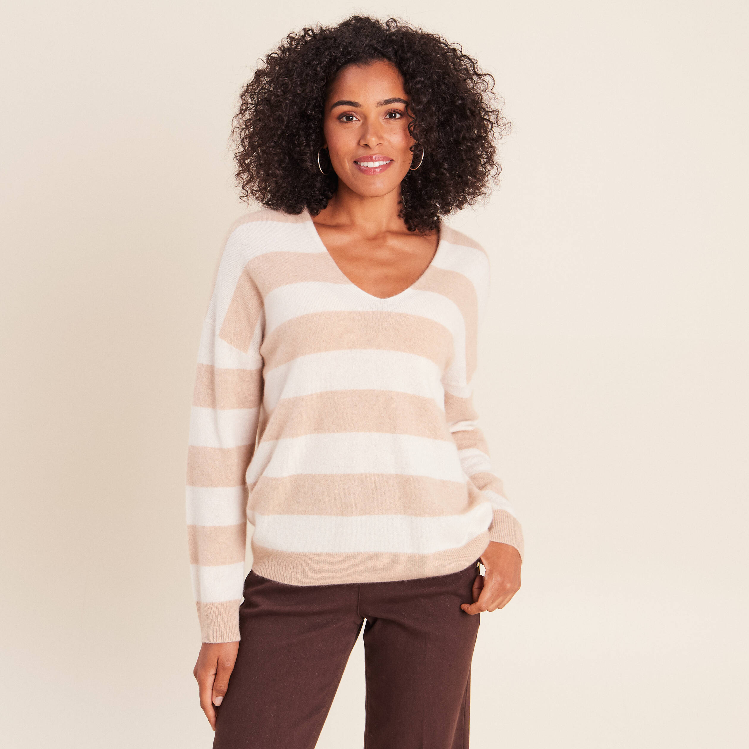 Pull col v beige femme