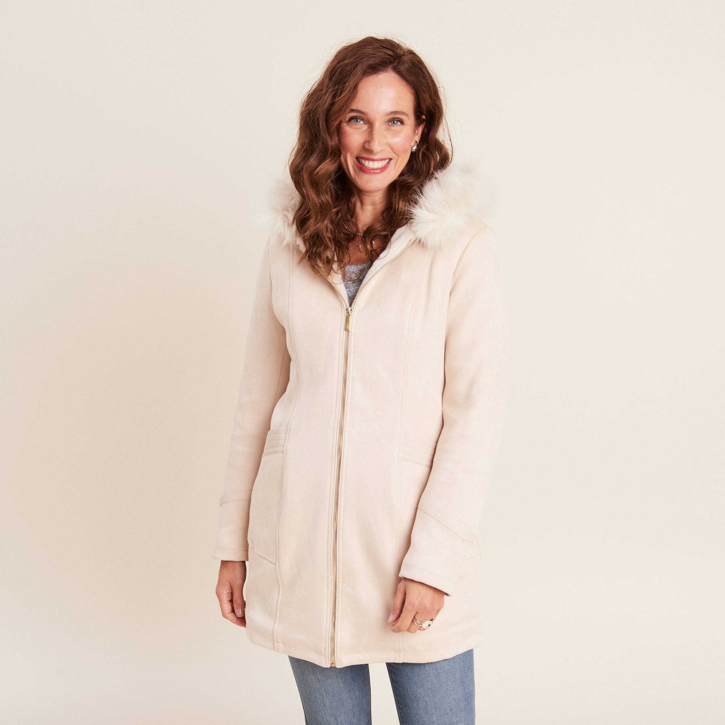 Manteau su&eacute;dine &agrave; capuche creme femme