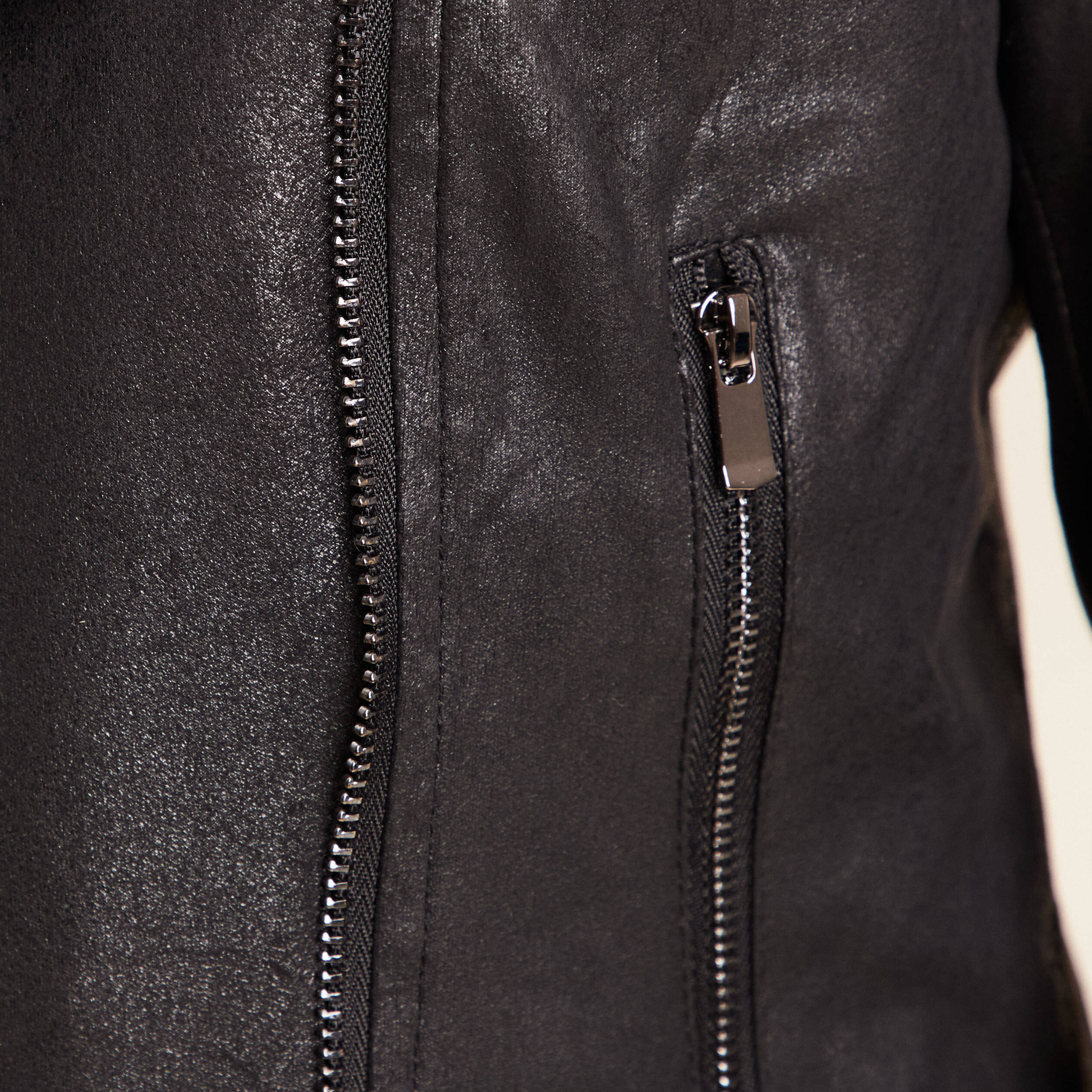 Veste esprit motard zipp&eacute;e noir femme