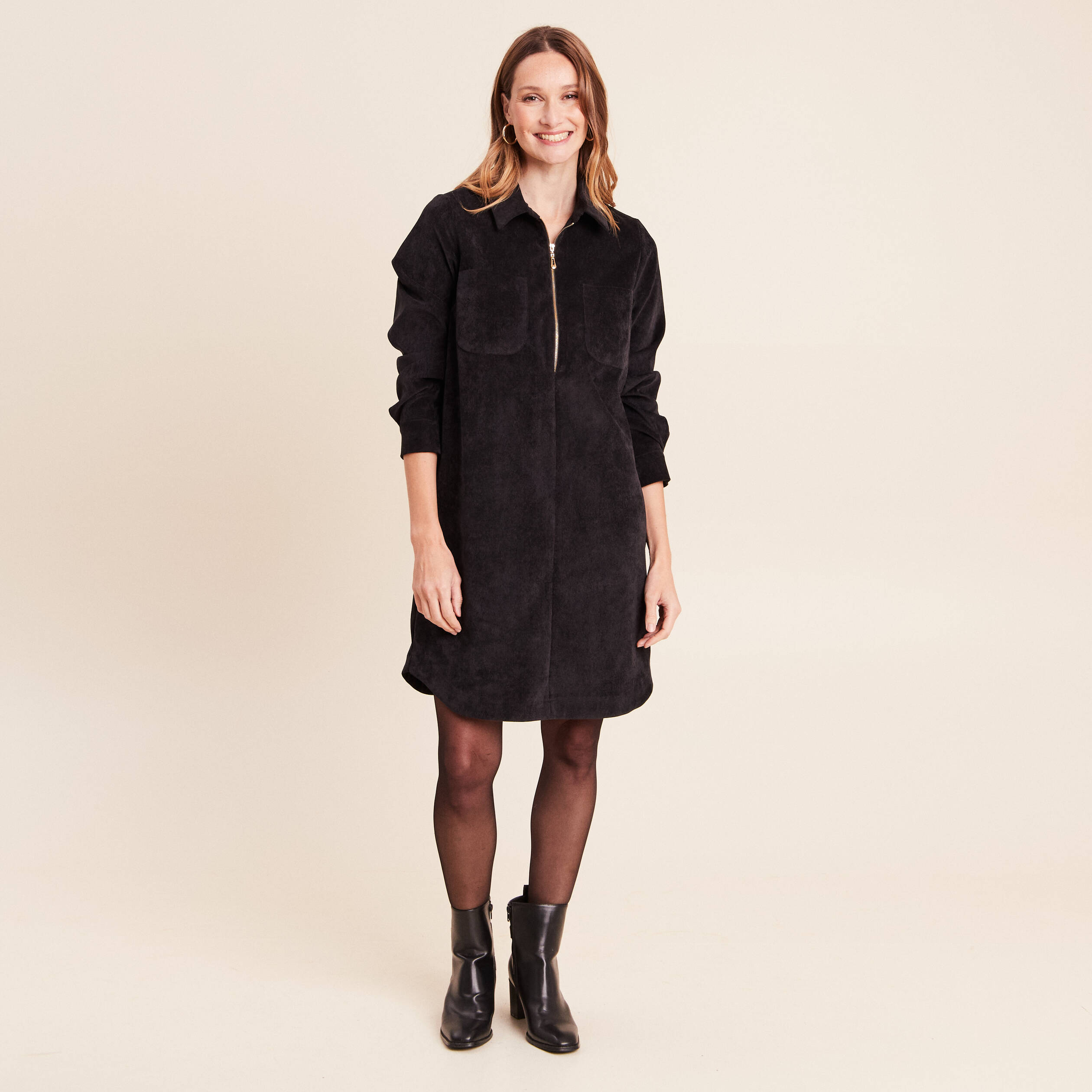 Robe droite courte velours col chemise noir femme
