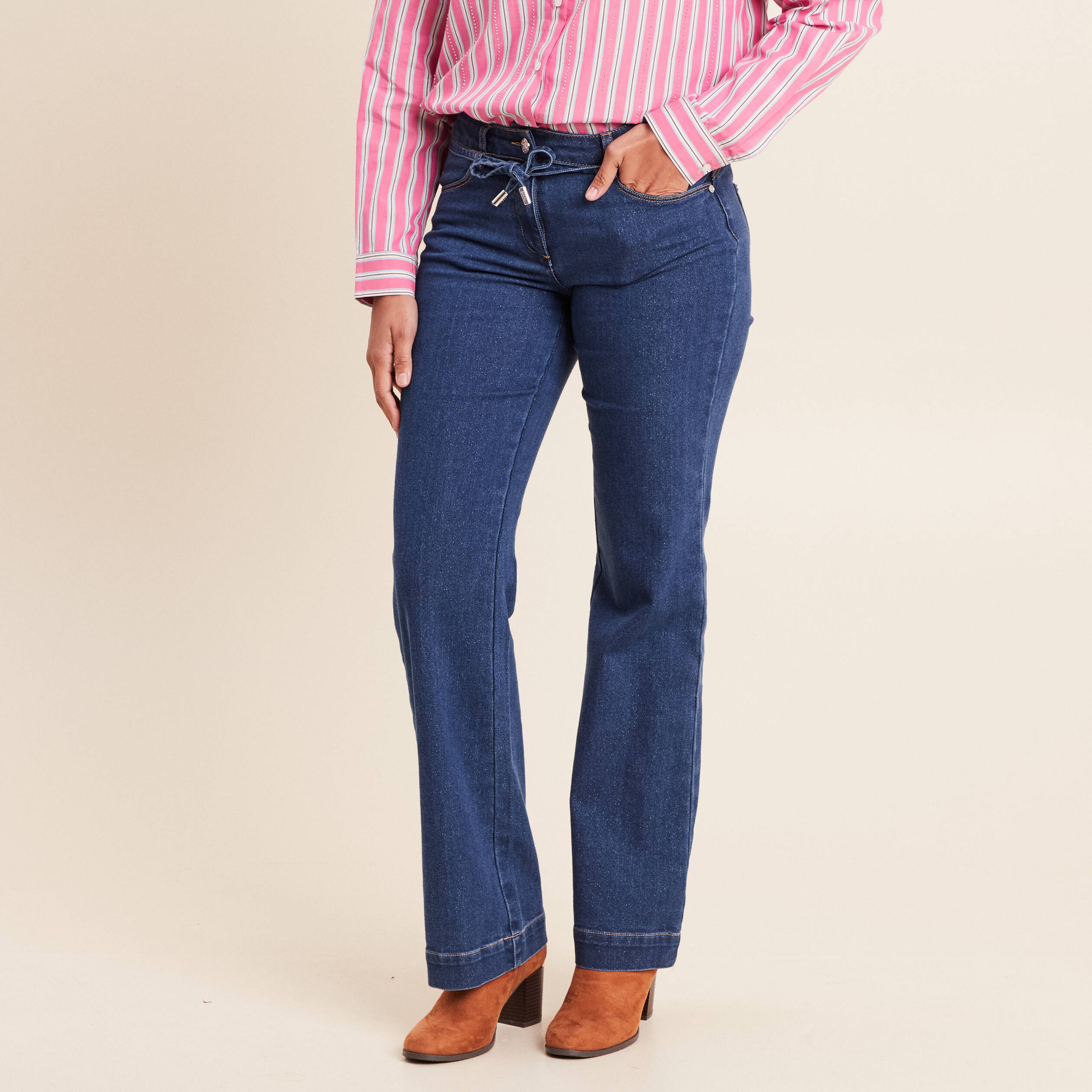 Jean coupe bootcut taille bascul&eacute;e denim stone femme