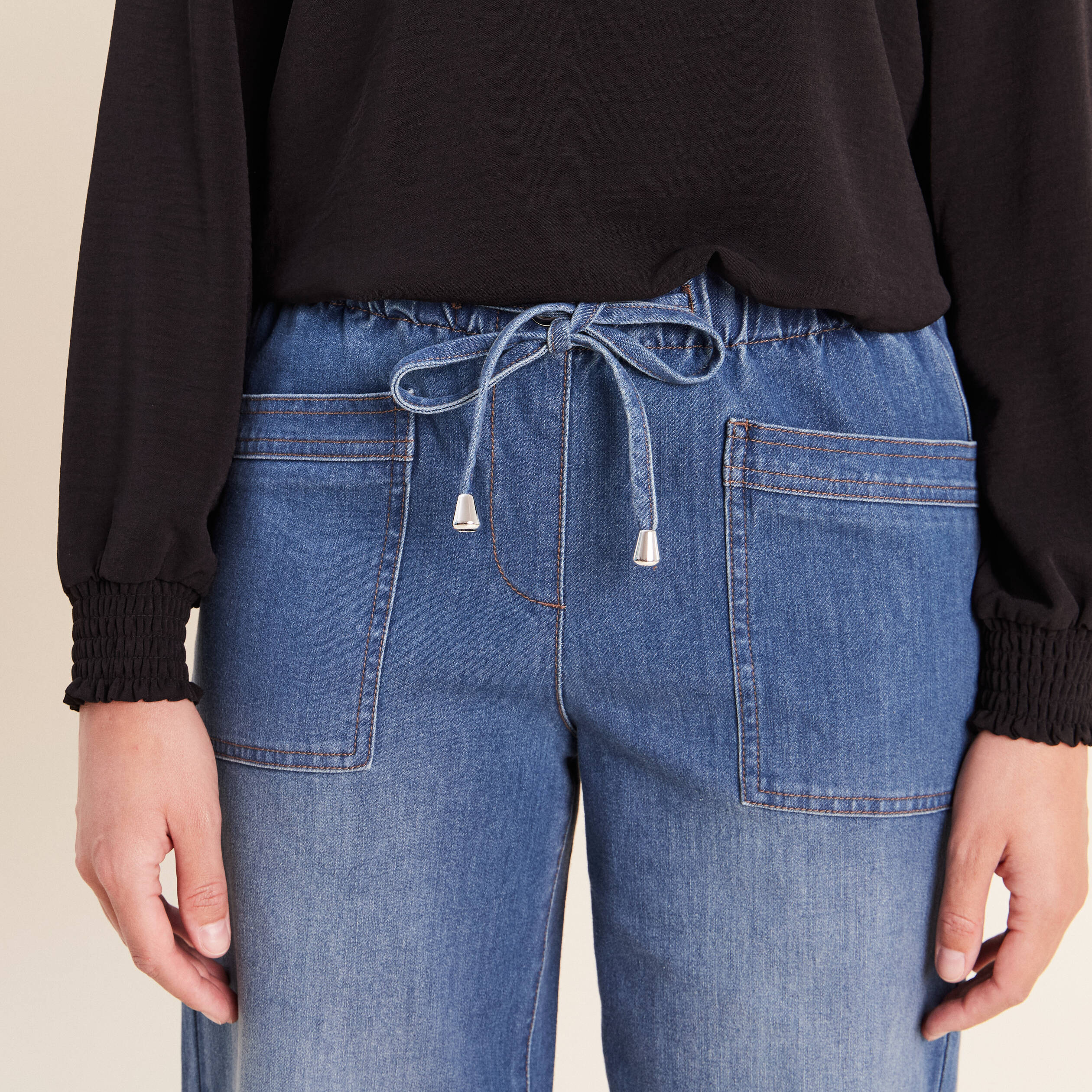 Pantalon mom 7/8&egrave;me en coton denim stone femme