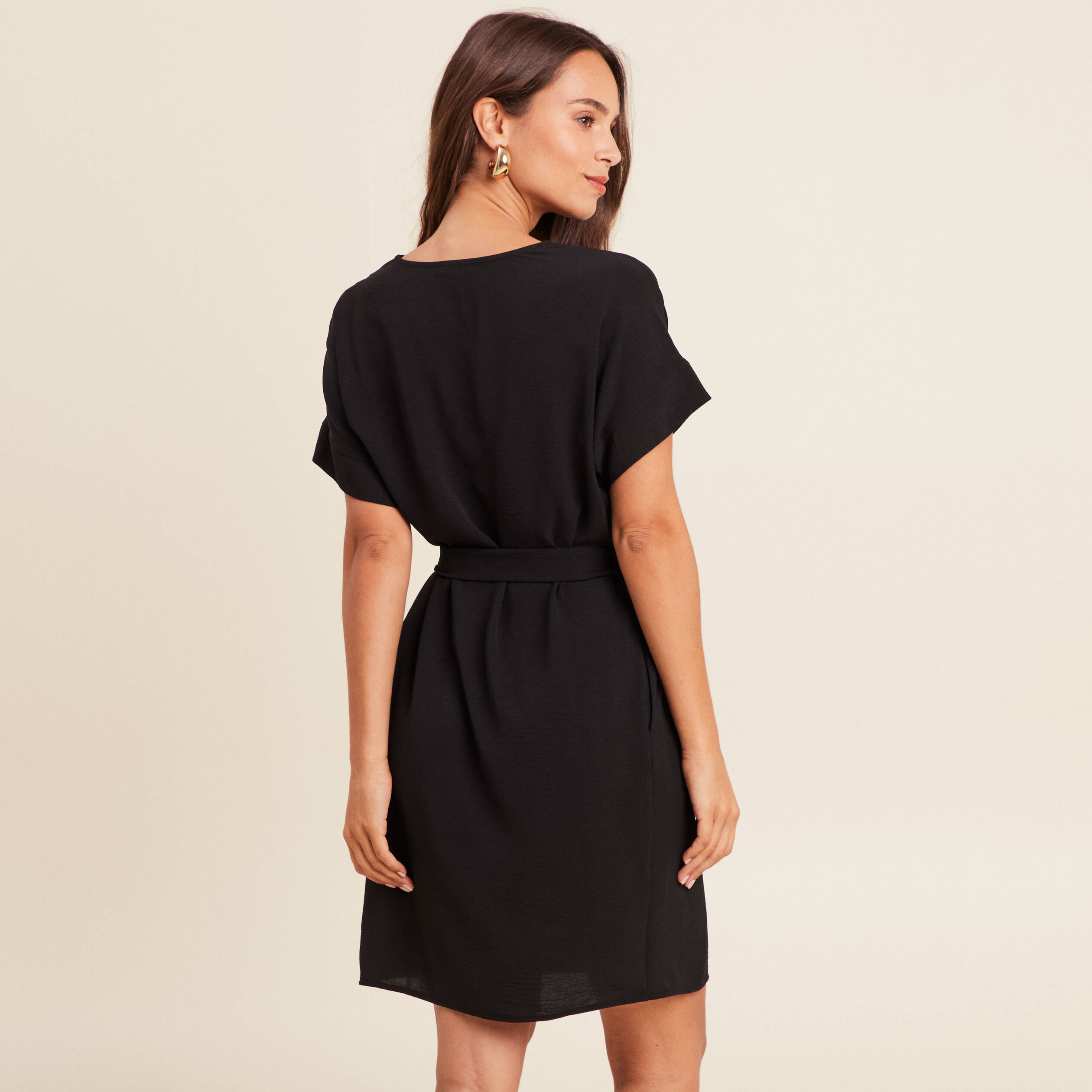 robe fluide manches courtes noir femme Robe fluide manches courtes noir femme