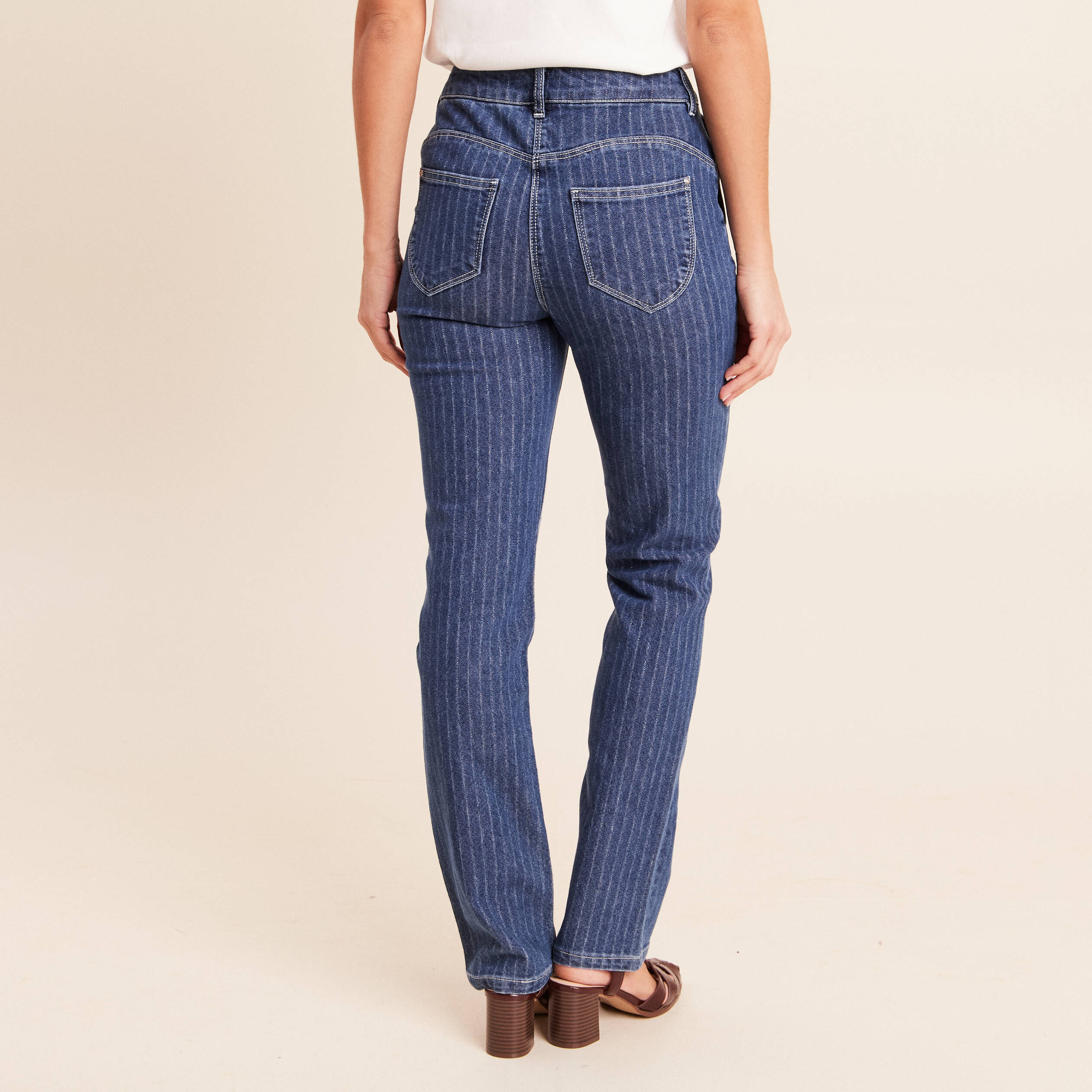Jean coupe droite taille haute denim stone femme
