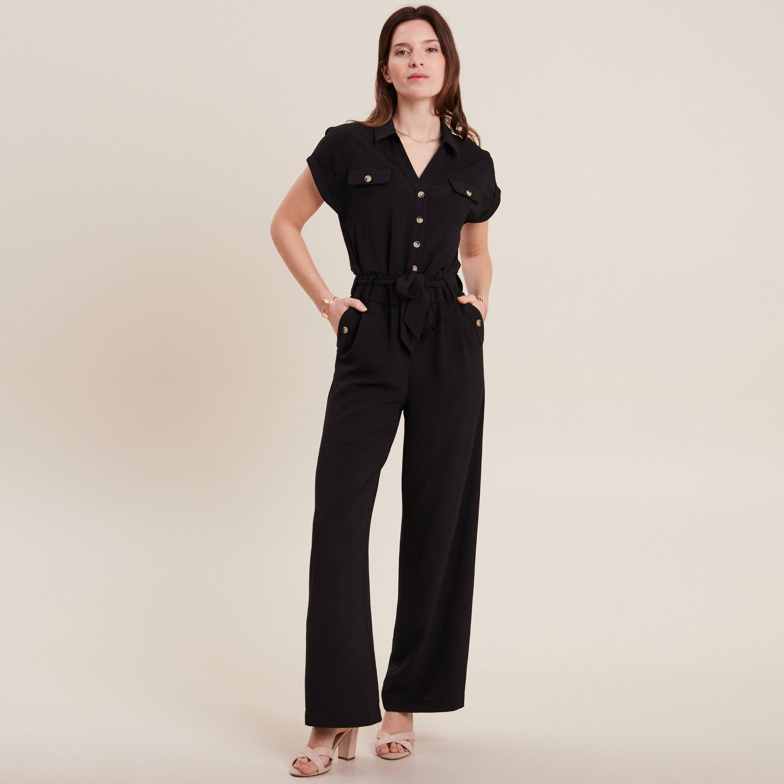 combinaison pantalon ceinturee noir femme Combinaison pantalon ceinturée noir femme
